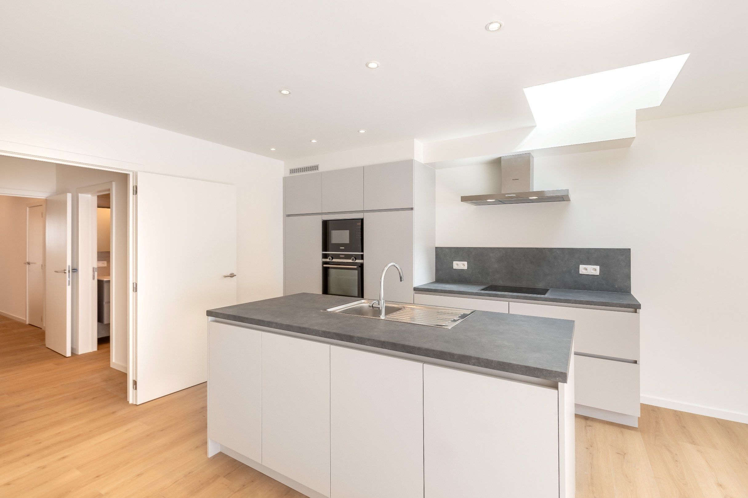 Knap appartement met heerlijk buitenterras! foto 4
