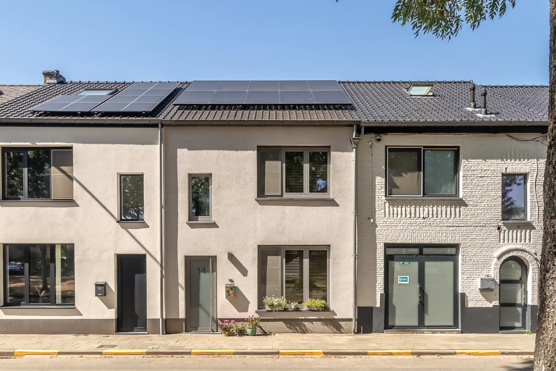 Gerenoveerde, energiezuinige woning met 3 slaapkamers & tuin foto 32