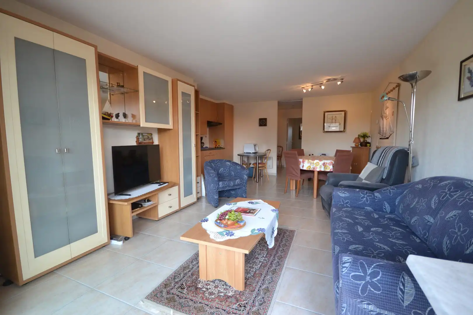Twee slaapkamer appartement op enkele stappen van de zeedijk ! foto 2
