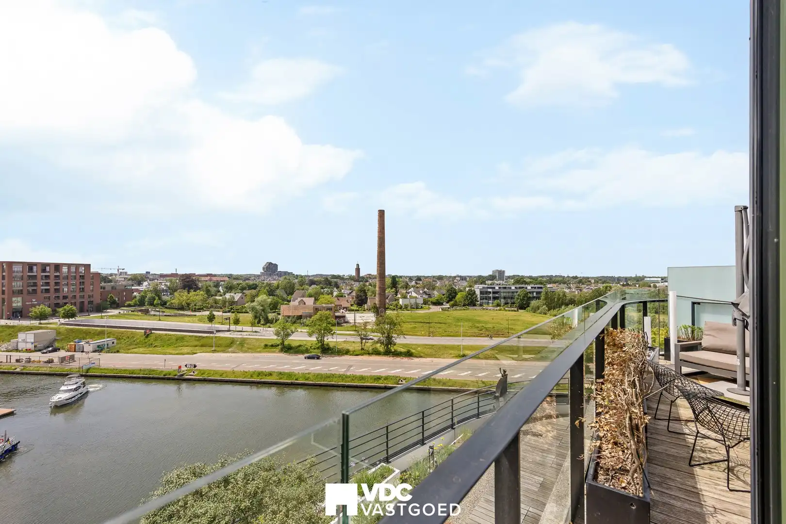 Exclusief duplex-penthouse met panoramisch zwembad – Zuidzicht Hasselt foto 15