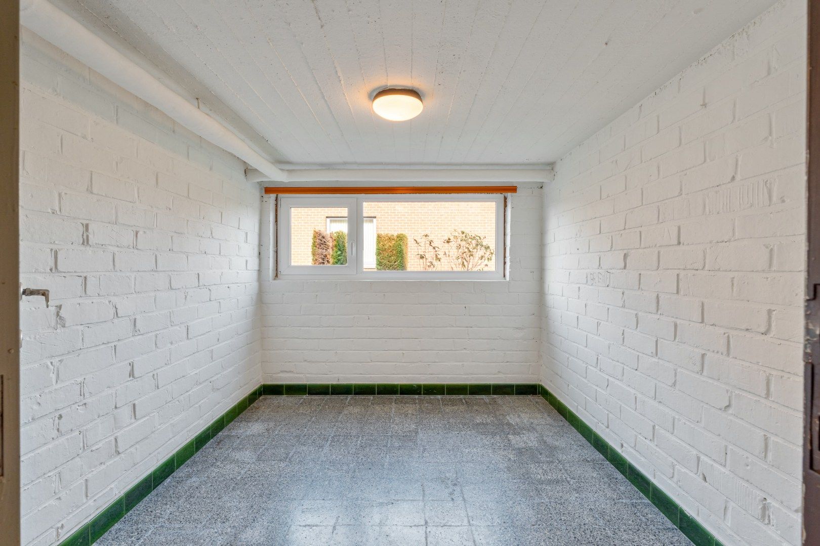 Ruime gezinswoning op een perceel van 9a60ca met 4 slaapkamers en een inpandige garage nabij het centrum van Opoeteren foto 19