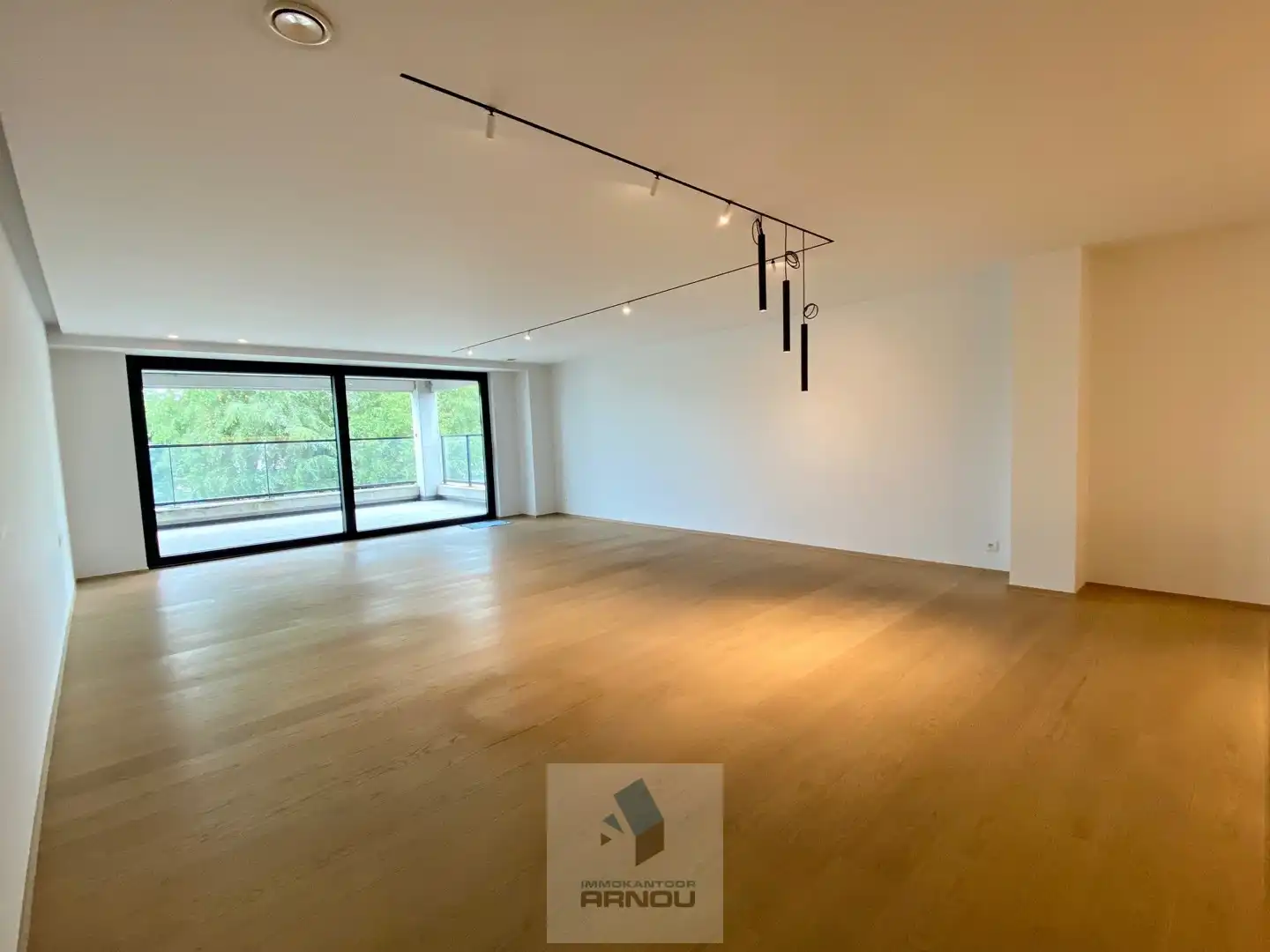 Prachtige loft met 2 slaapkamers, dressing en ruim overdekt terras foto 5