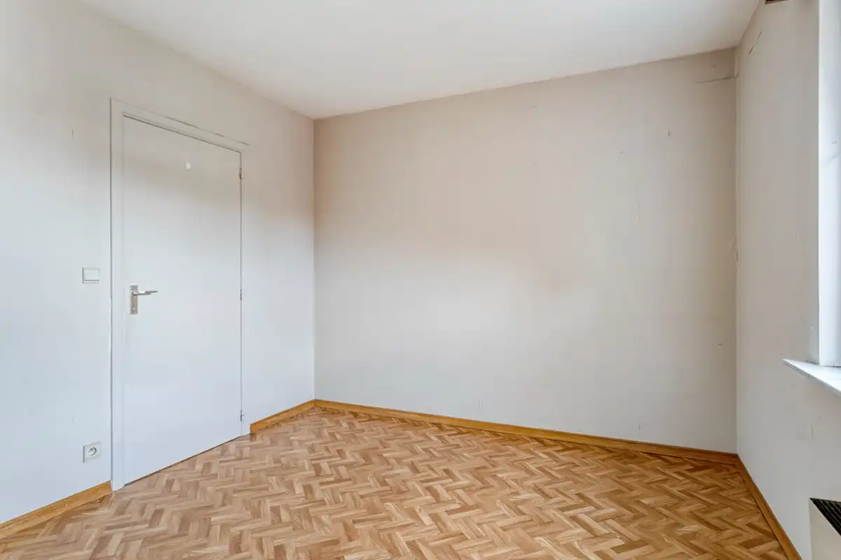 Appartement met 2 slaapkamers en garage. foto 11