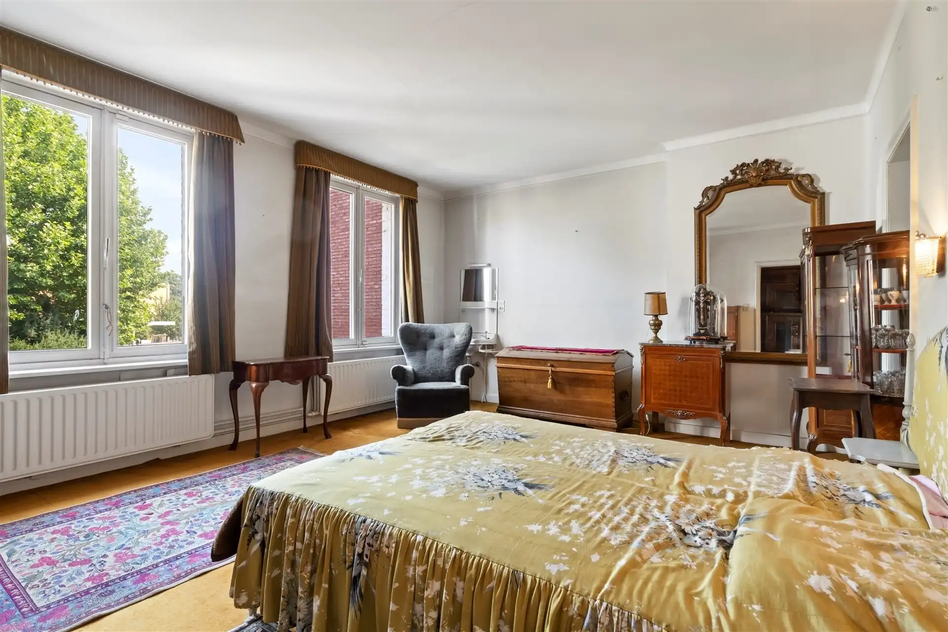 Voormalige dokterswoning, zeer unieke woning mt grote oppervlakten foto 22