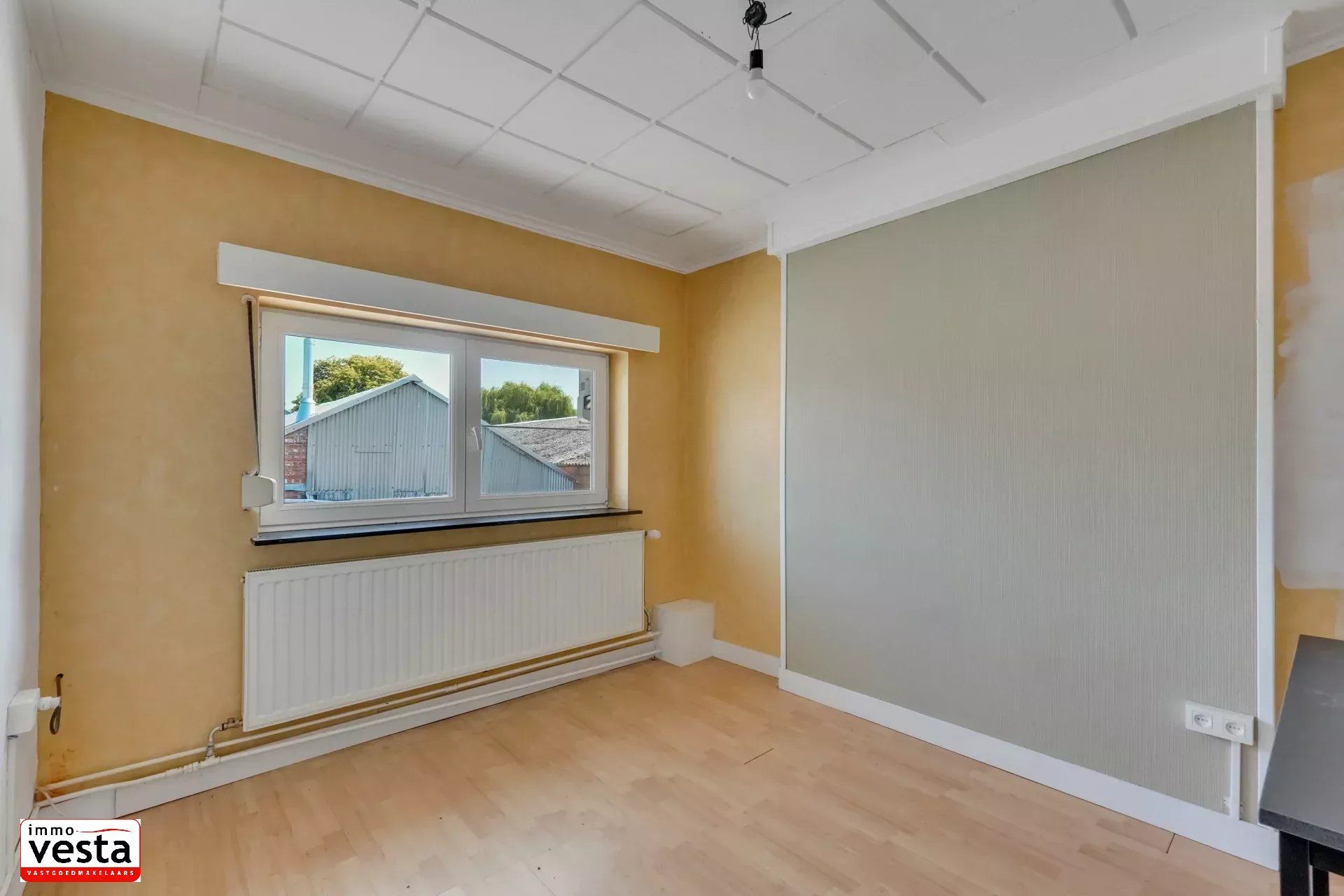 Ruime , landelijk gelegen woning met loods foto 18