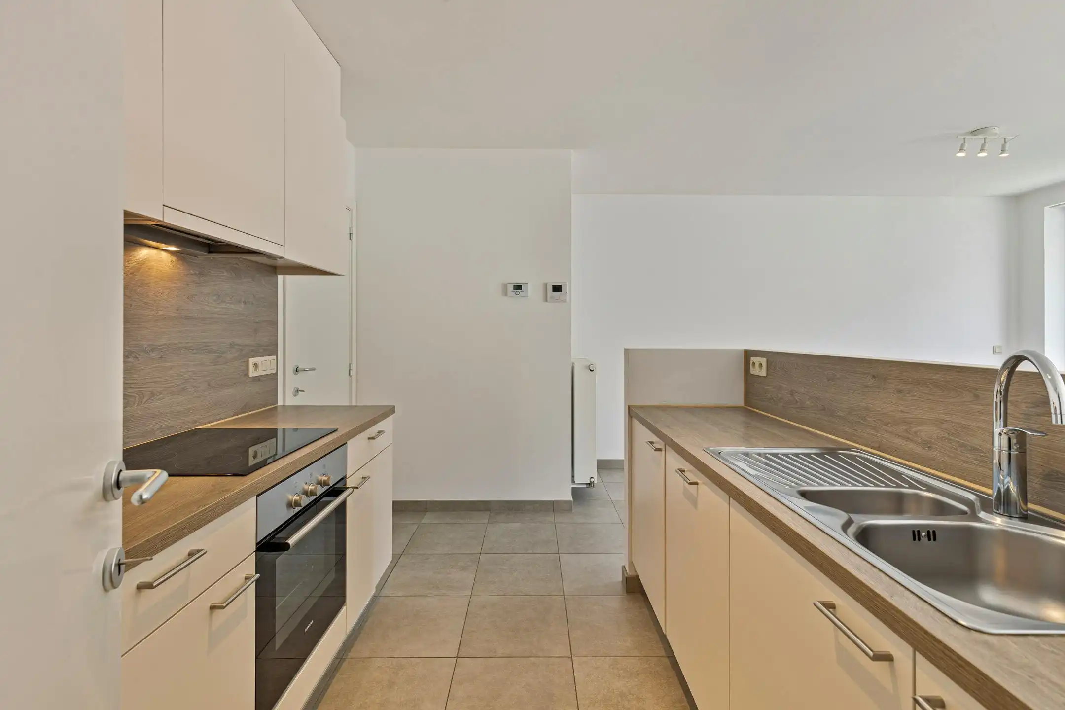 Modern en instapklaar appartement te koop in Roeselare foto 7