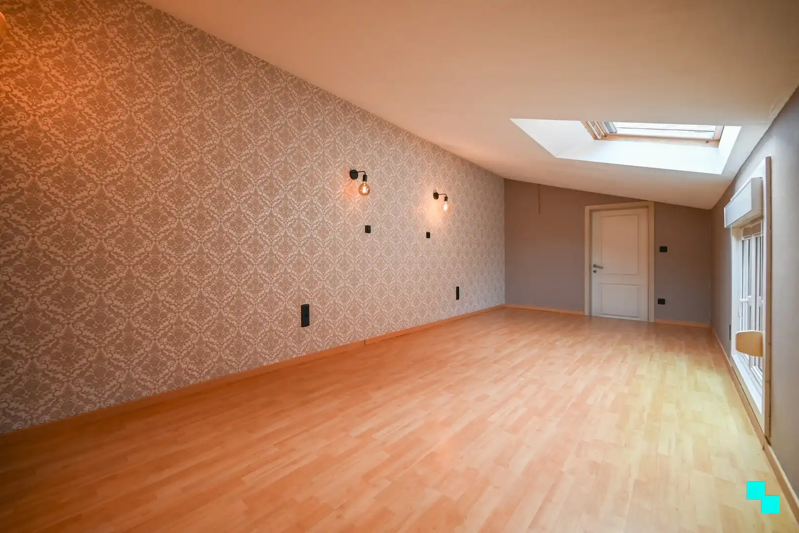 Instapklare gezinswoning in hartje Pittem foto 18