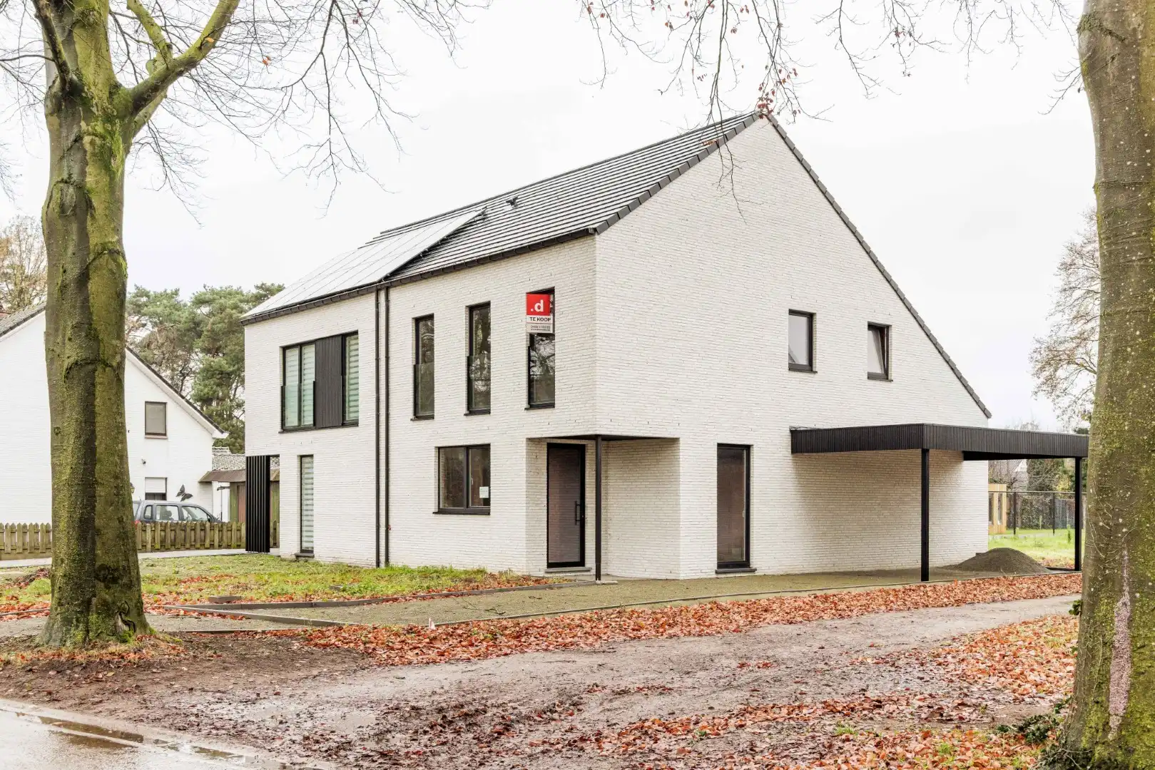 Energiezuinige halfopen bebouwing met ruime tuin foto 2