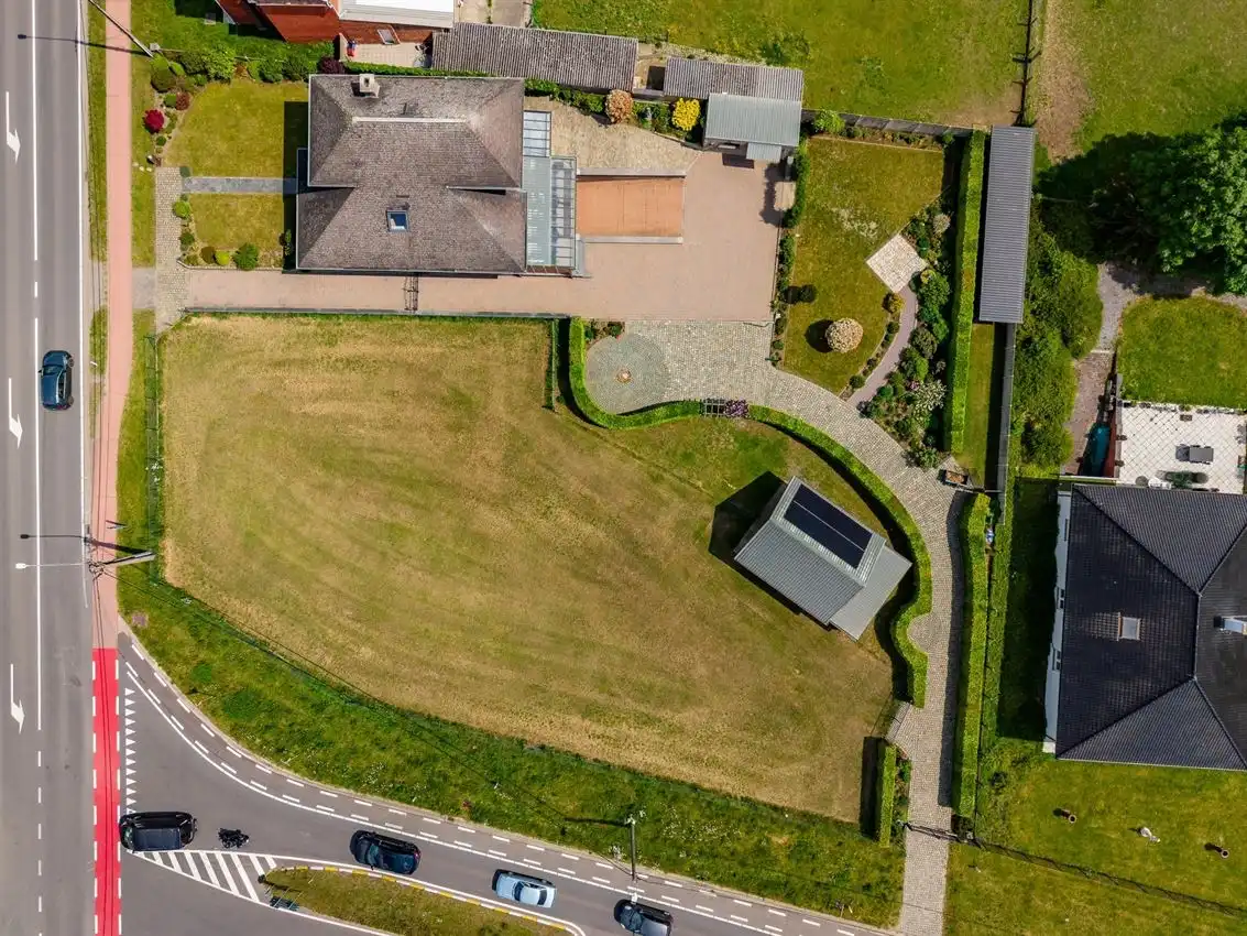 Ruime gezinswoning op groter perceel met mogelijkheid uitoefenen zelfstandige activiteit foto 33