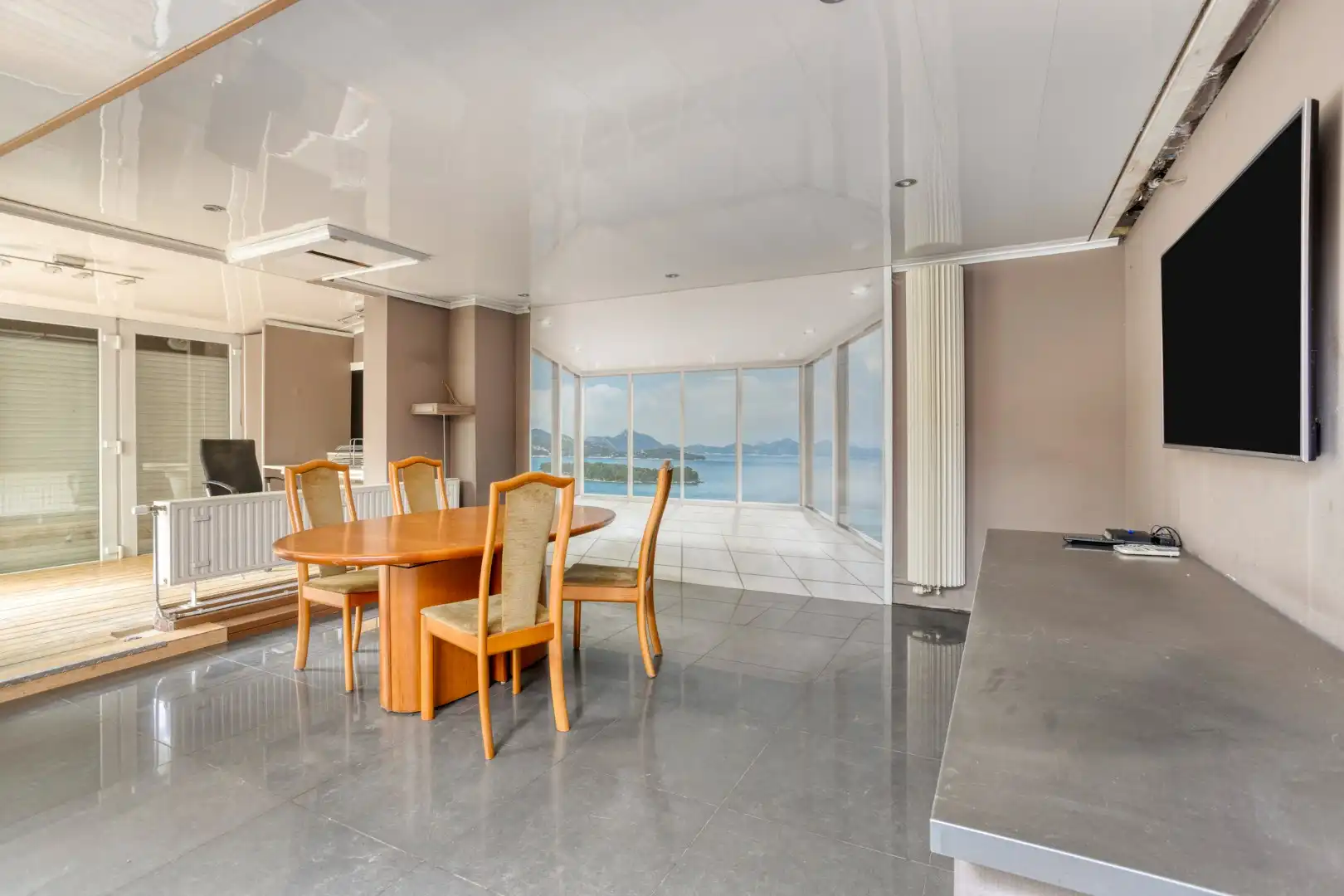 Ruime woning met handelsruimte en tuin in het rustige Vreren foto 5