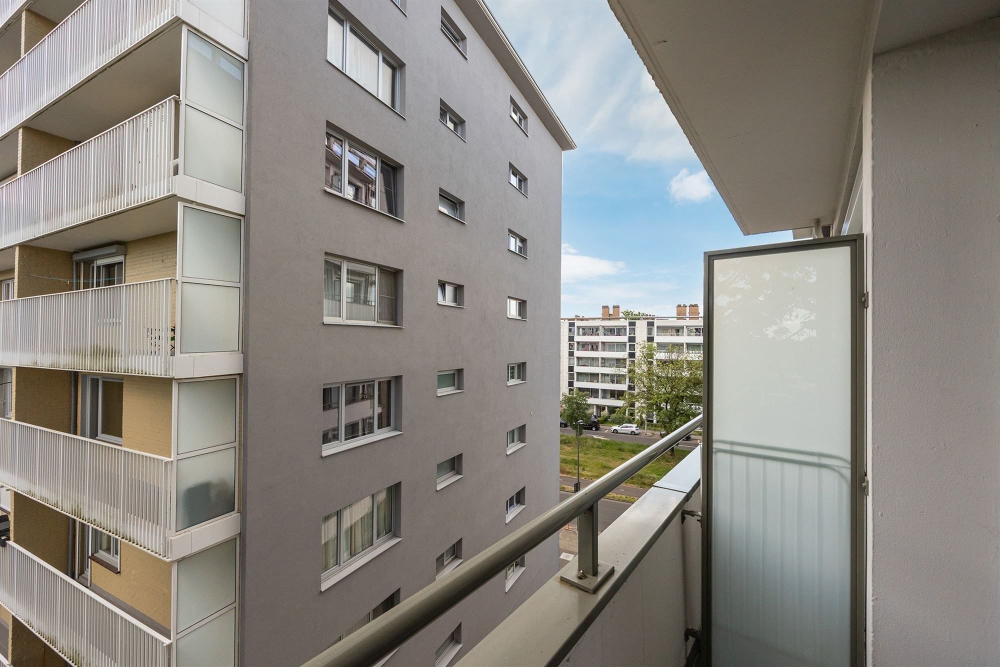 Instapklaar en lichtrijk hoekappartement nabij het Rooi foto 21