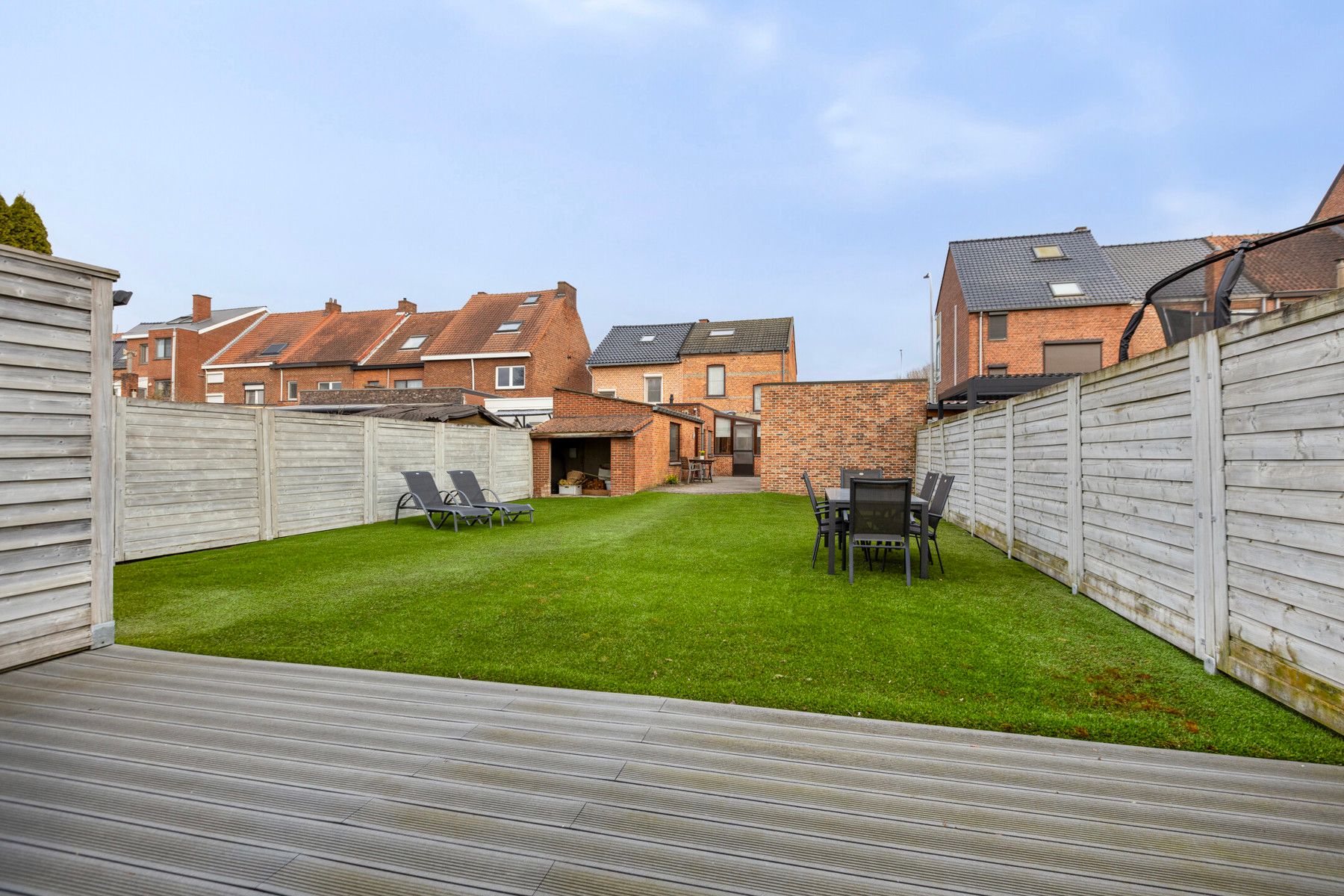 Charmante, gerenoveerde HOB met veranda en tuin in Hasselt – instapklaar en perfect gelegen! foto 32