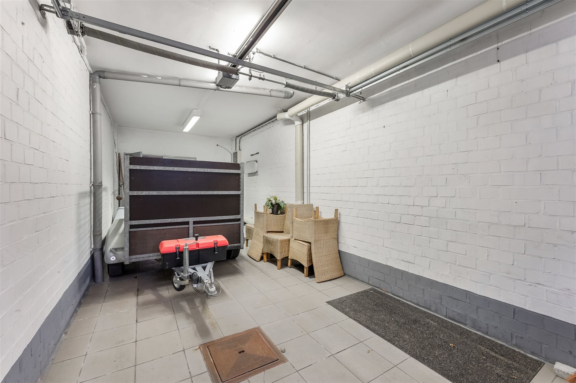 CENTRAAL GELEGEN, RUIM HANDELSPAND MET WOONST (415M²) TE BALEN foto 26