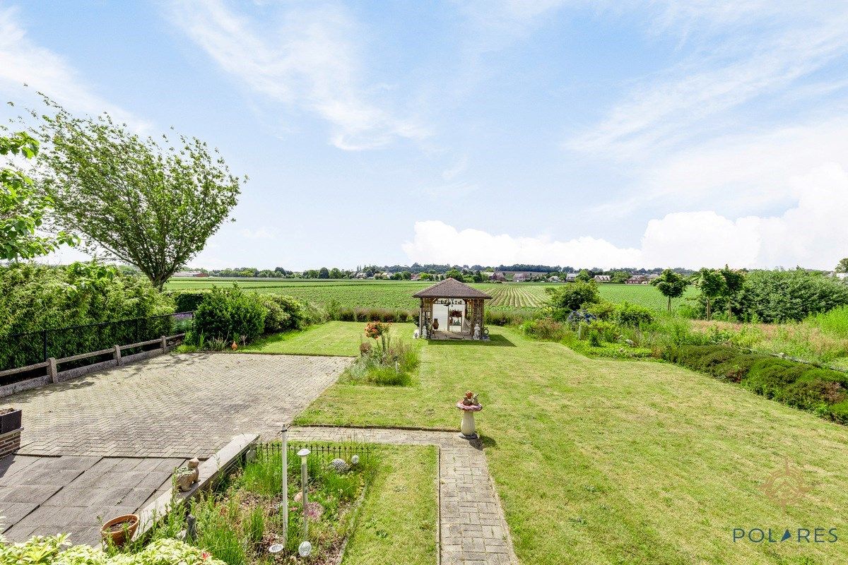 Te renoveren Bungalow in Herent met prachtige Tuin en veel potentieel foto 22