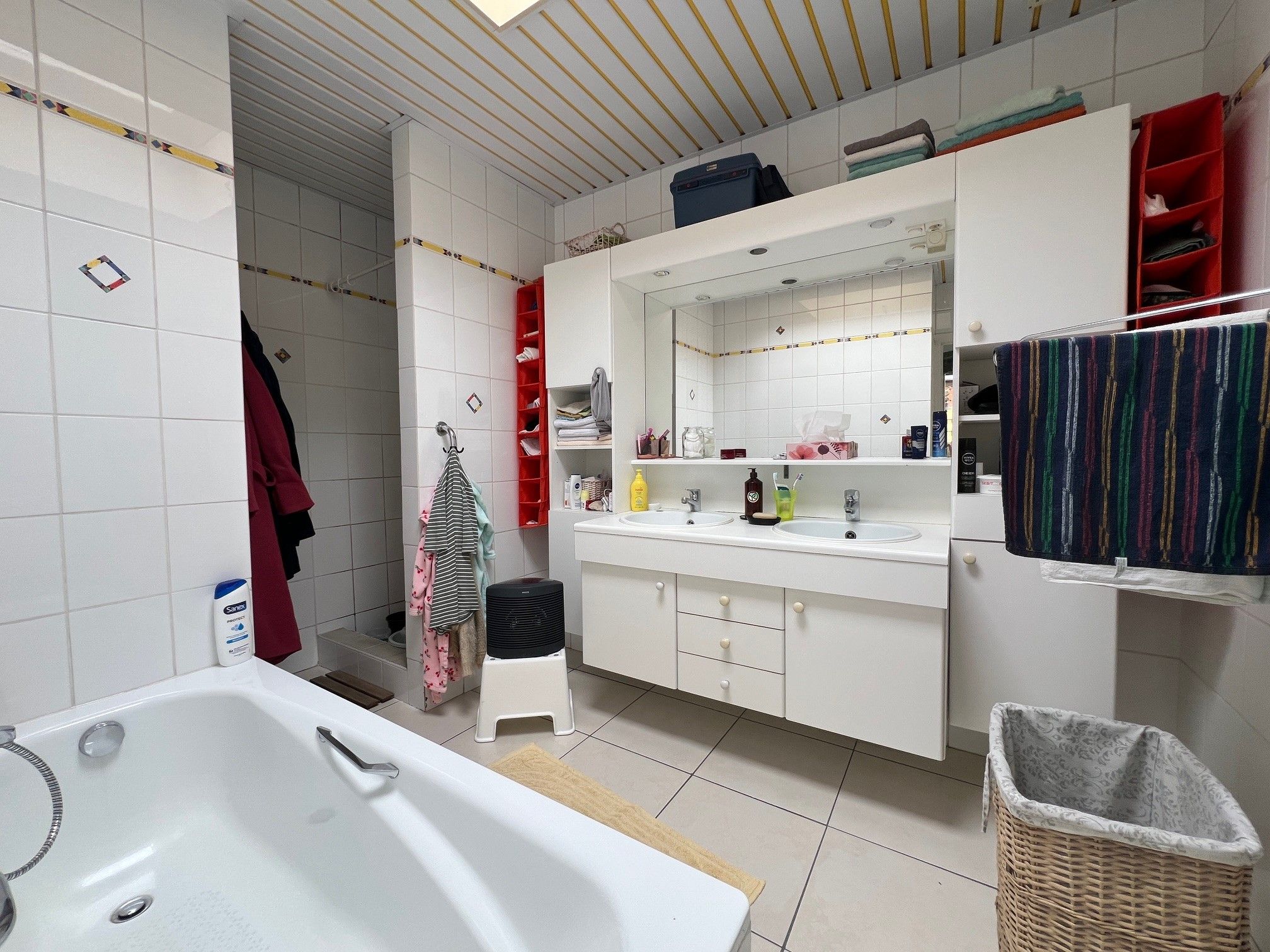 Charmante woning te huur met 3 slaapkamers en garage foto 6