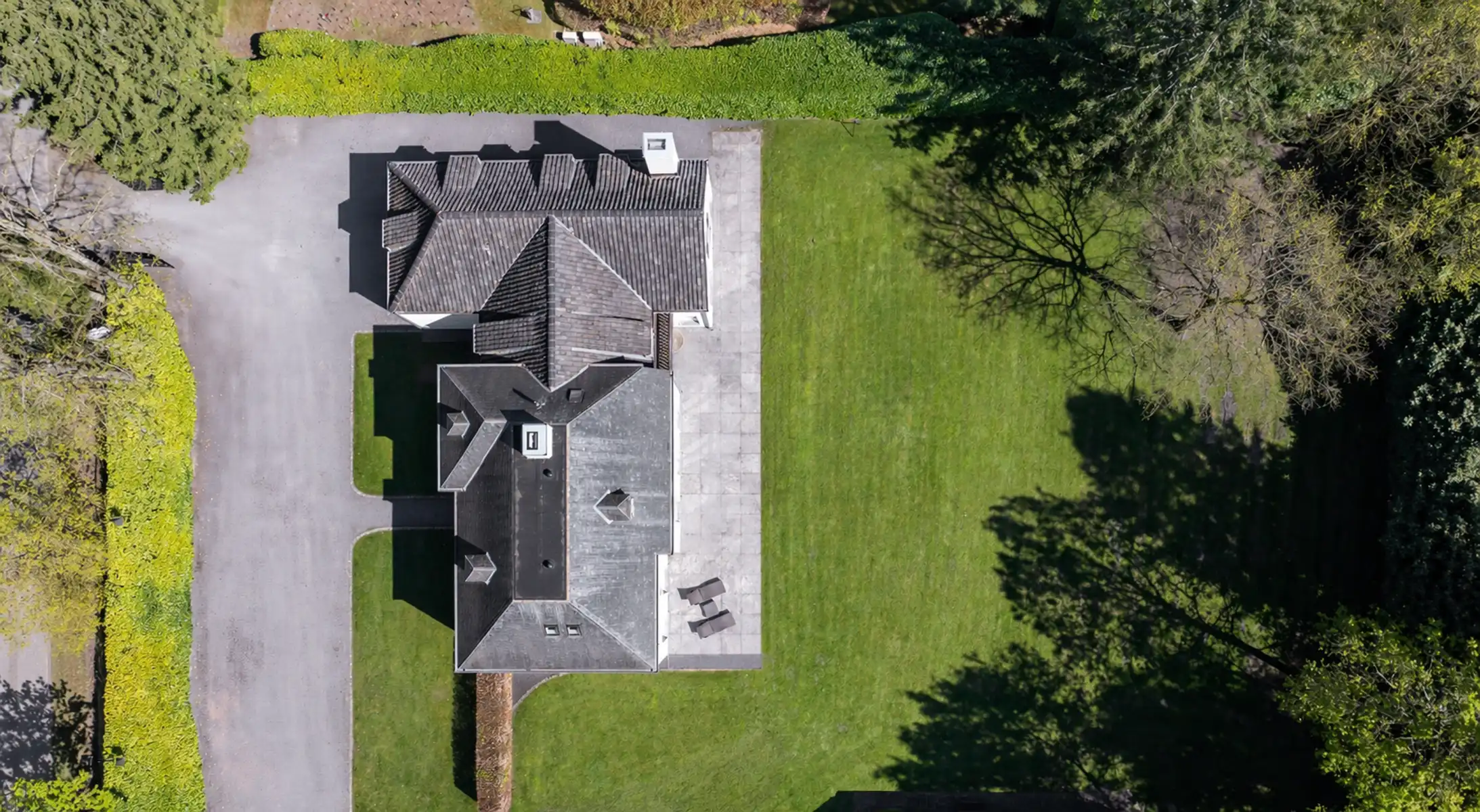 Magnifieke villa op 2.415 m² in residentiële wijk foto 45