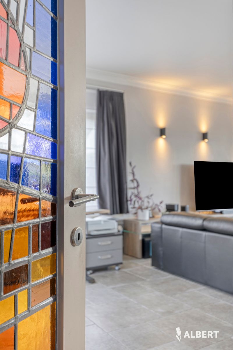 Instapklare woning met 4 slaapkamers en zuigerichte tuin foto 4