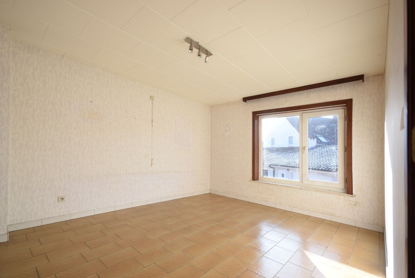 HALFOPEN BEBOUWING MET POTENTIEEL foto 11