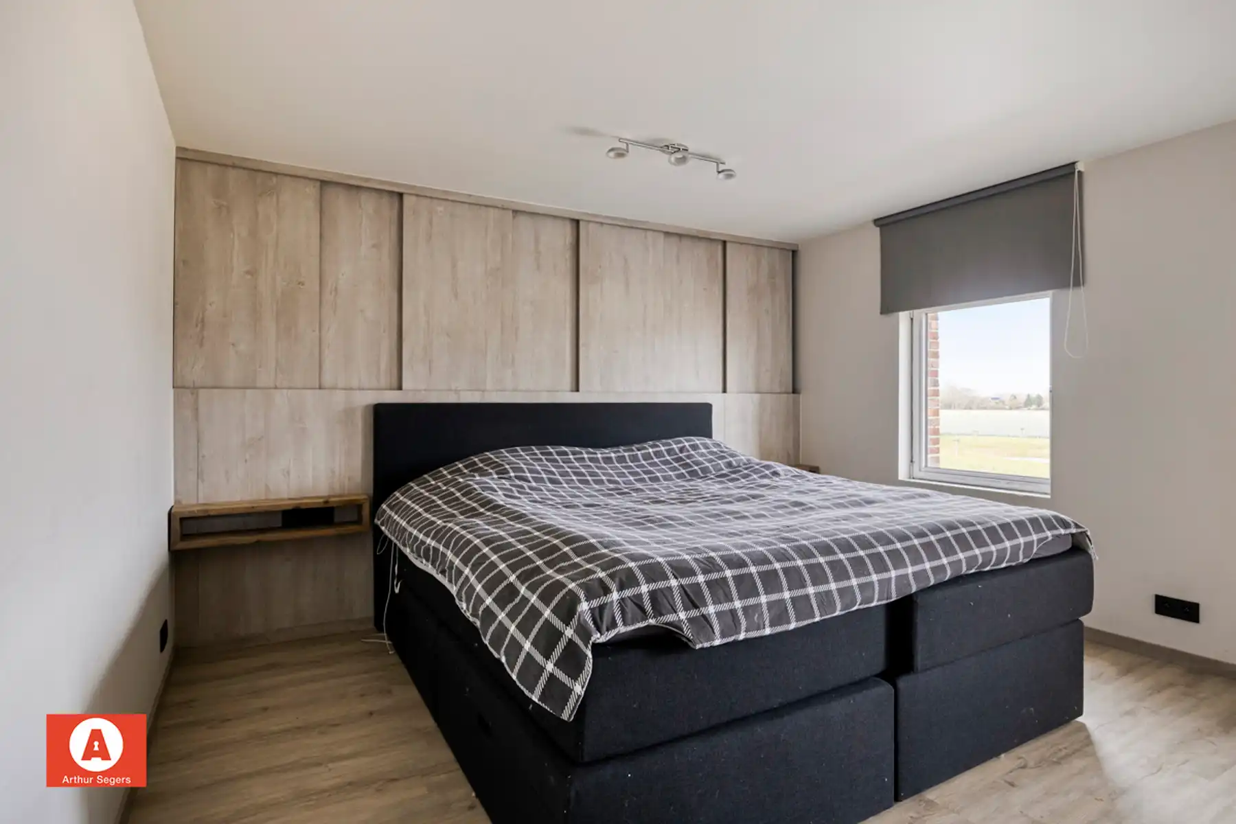 Te renoveren woning met zuidgerichte tuin nabij centrum foto 12