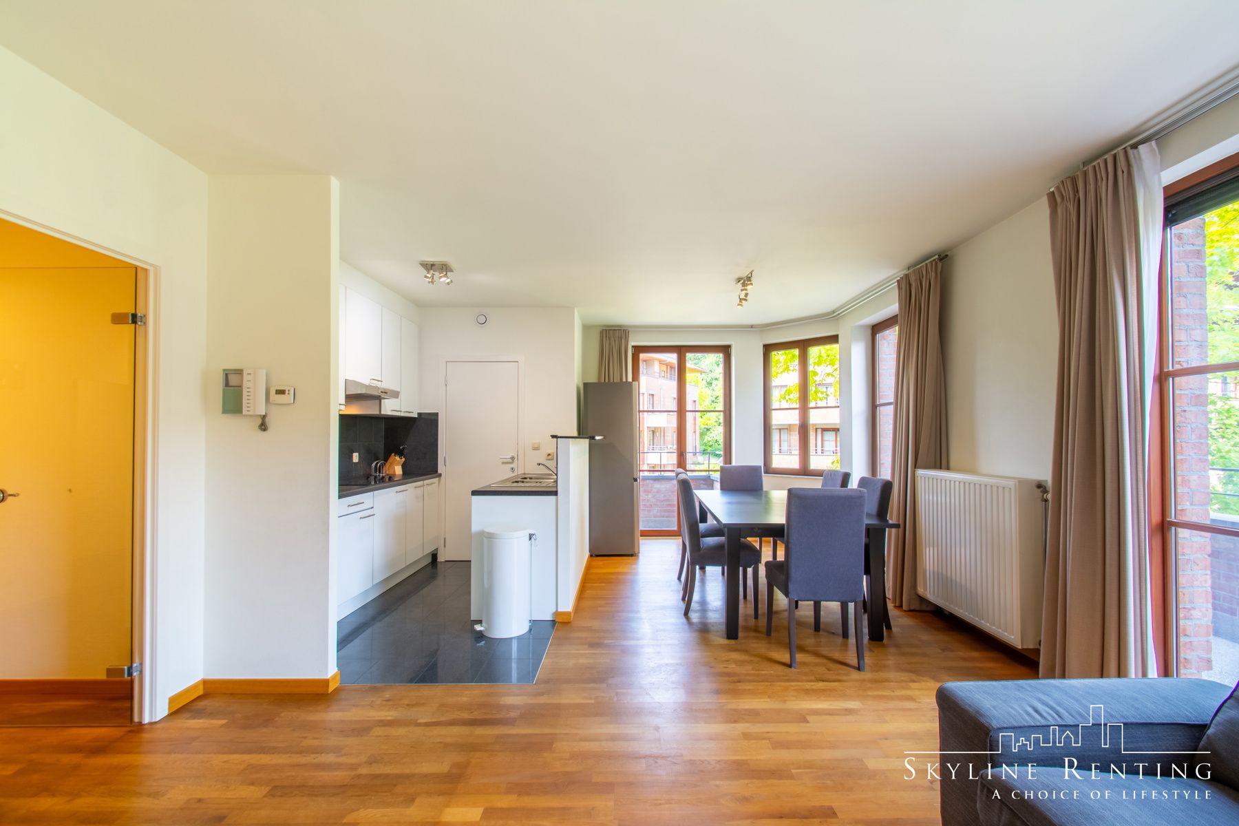 LICHTRIJK - Gemeubeld appartement 3 slpk. met terrassen foto 2