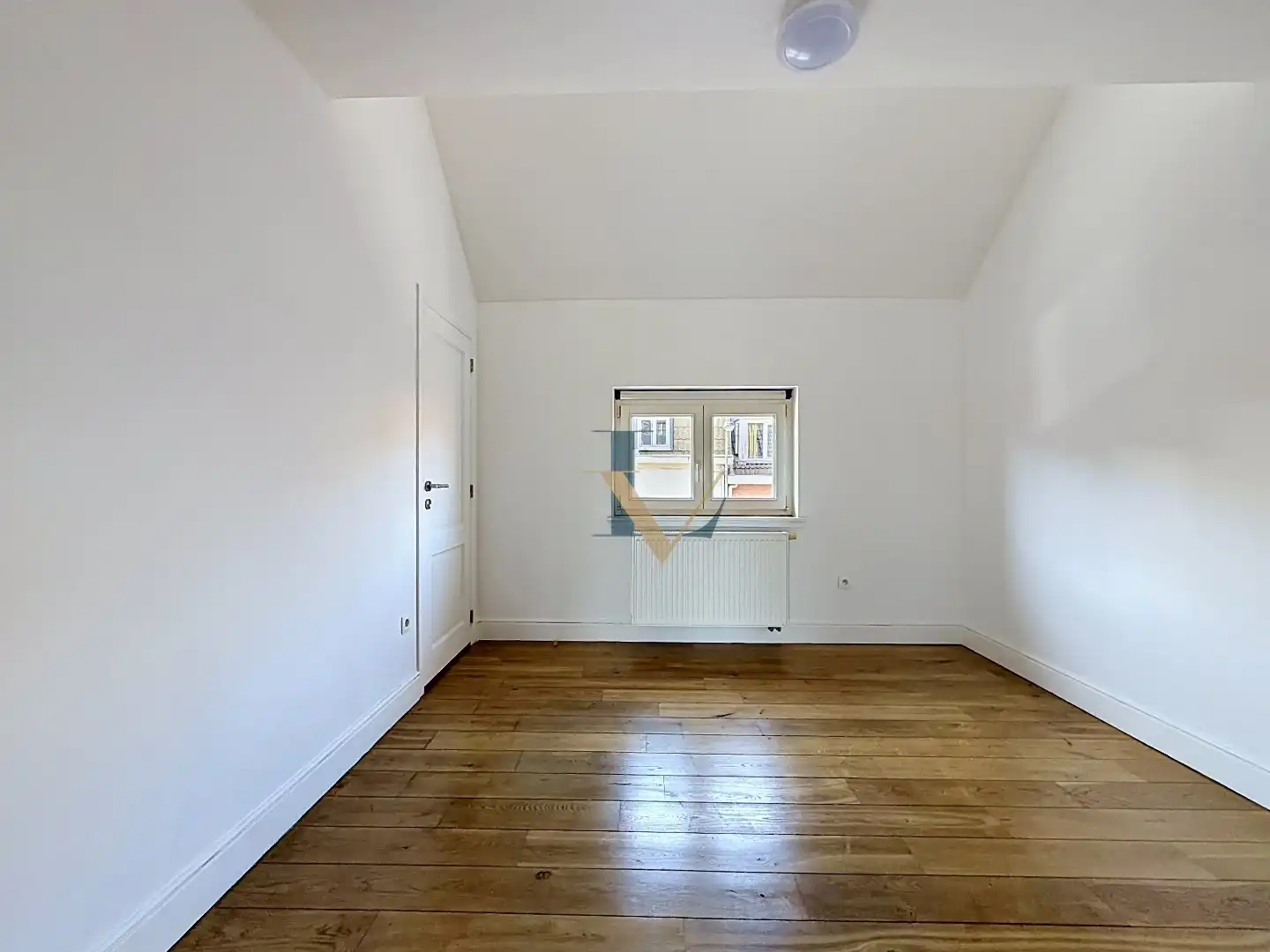 Instapklaar duplex appartement met 2 slpk. en 2 bdks. en mooi terras. foto 12