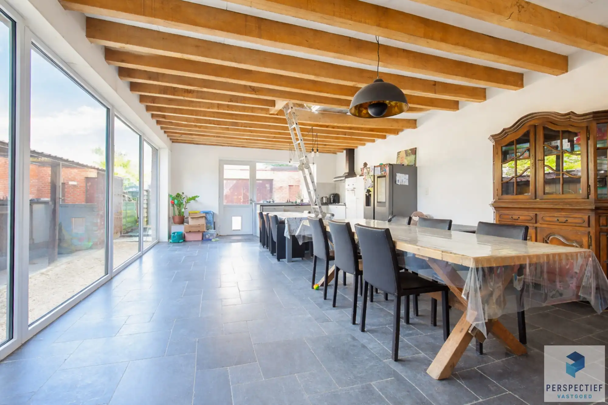 Ruime woning met tuin, kleine weide & bijgebouw gelegen in landelijke omgeving in Oedelem op  1 365 m² foto 10