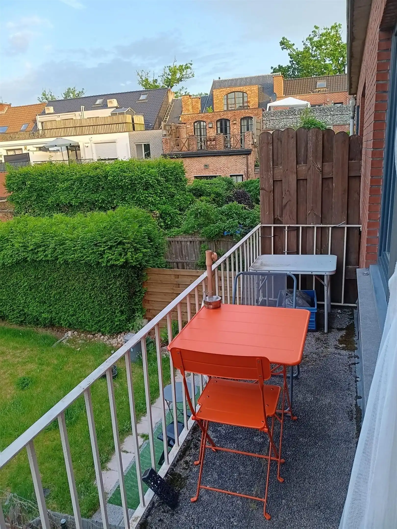 Appartement met 2 slaapkamers, terras en garage. foto 8