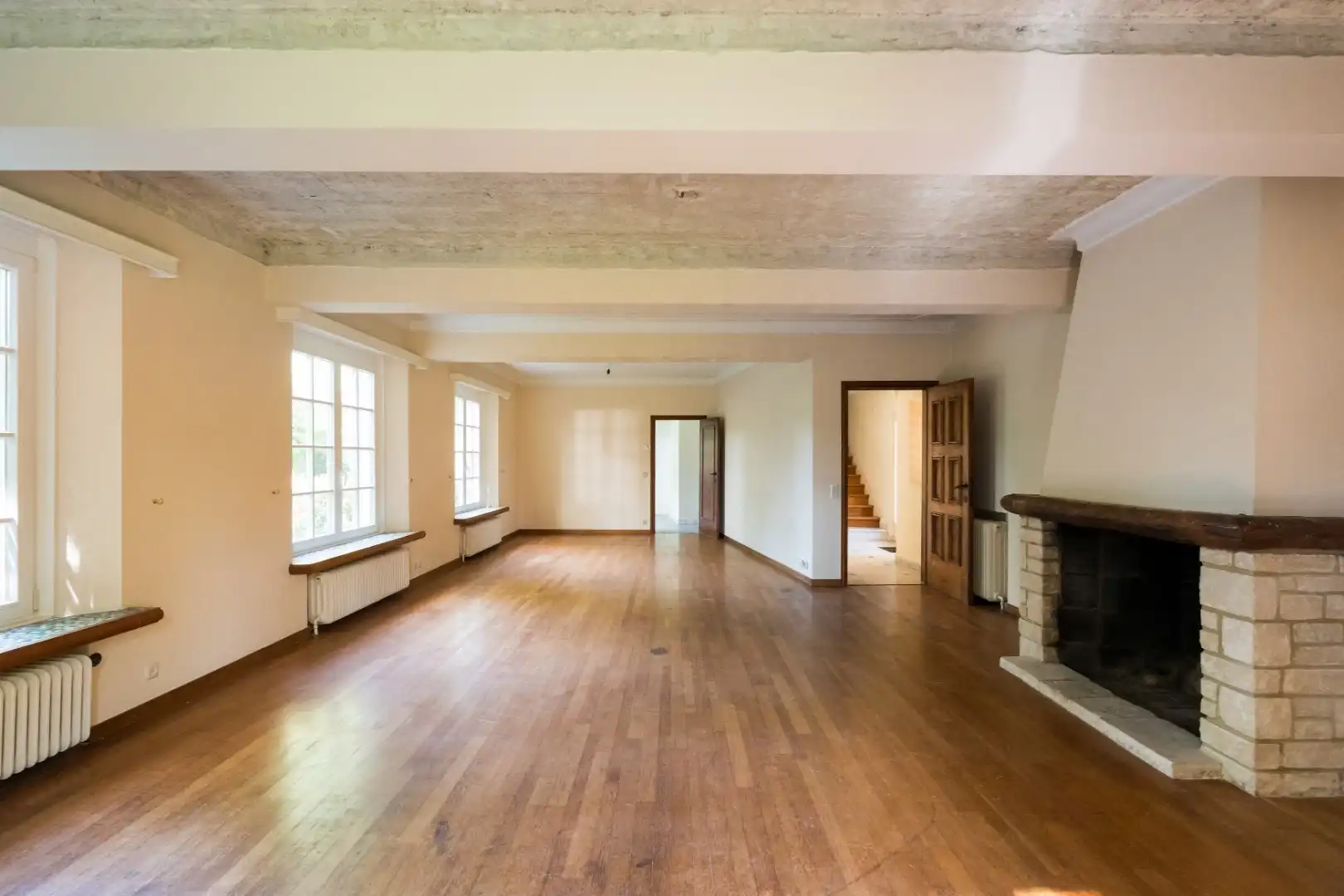 Een te moderniseren architecturale villa van ca. 700m² foto 16