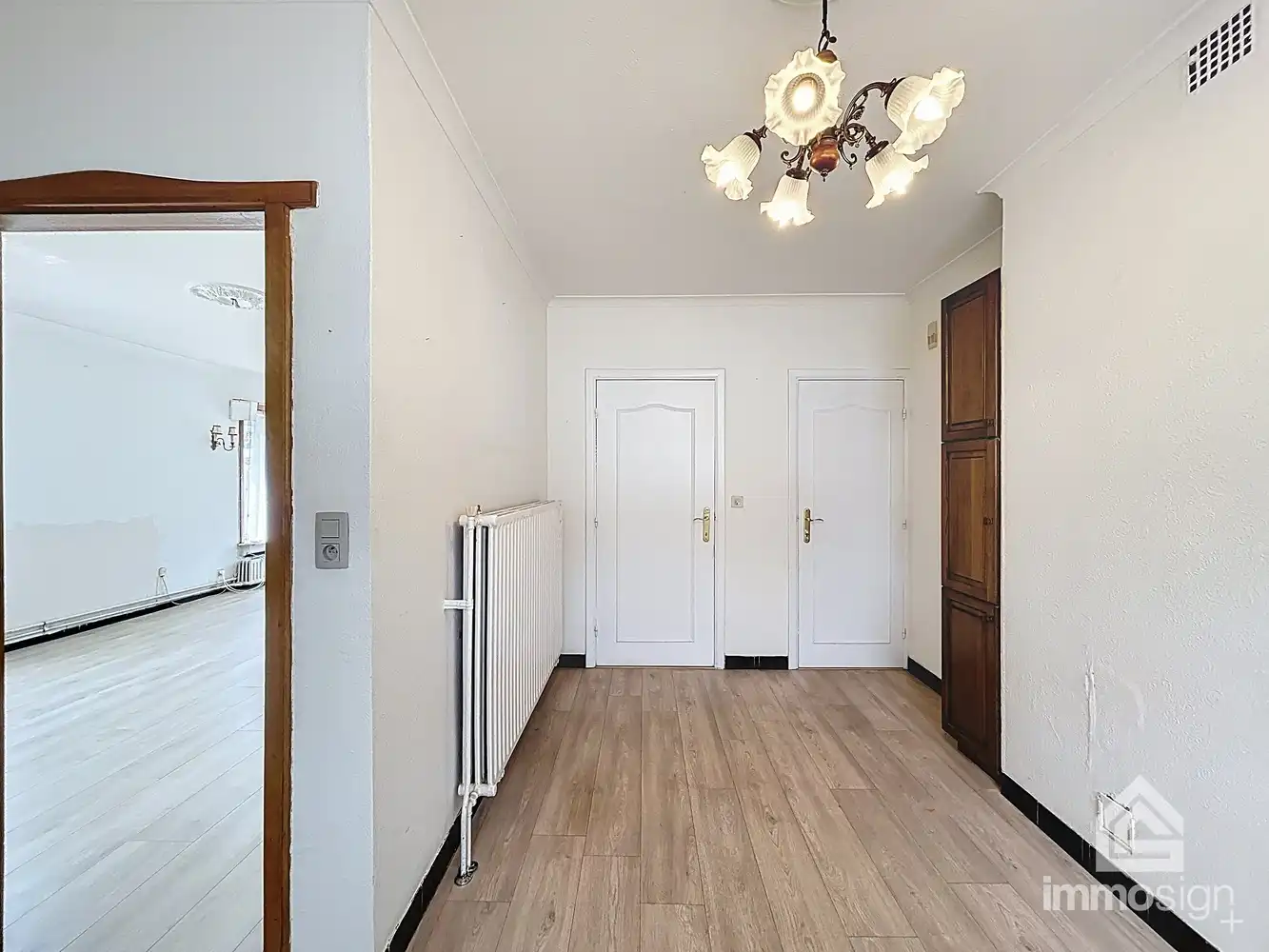 Charmante gezinswoning met potentieel op ruim hoekperceel in hartje Eksel foto 12