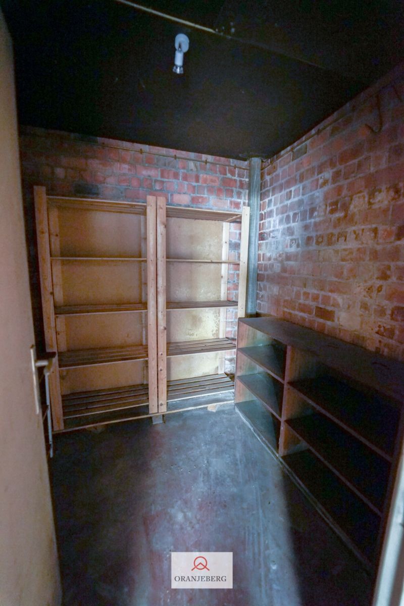 te huur : grote garage voor minimum 2 wagens foto 11