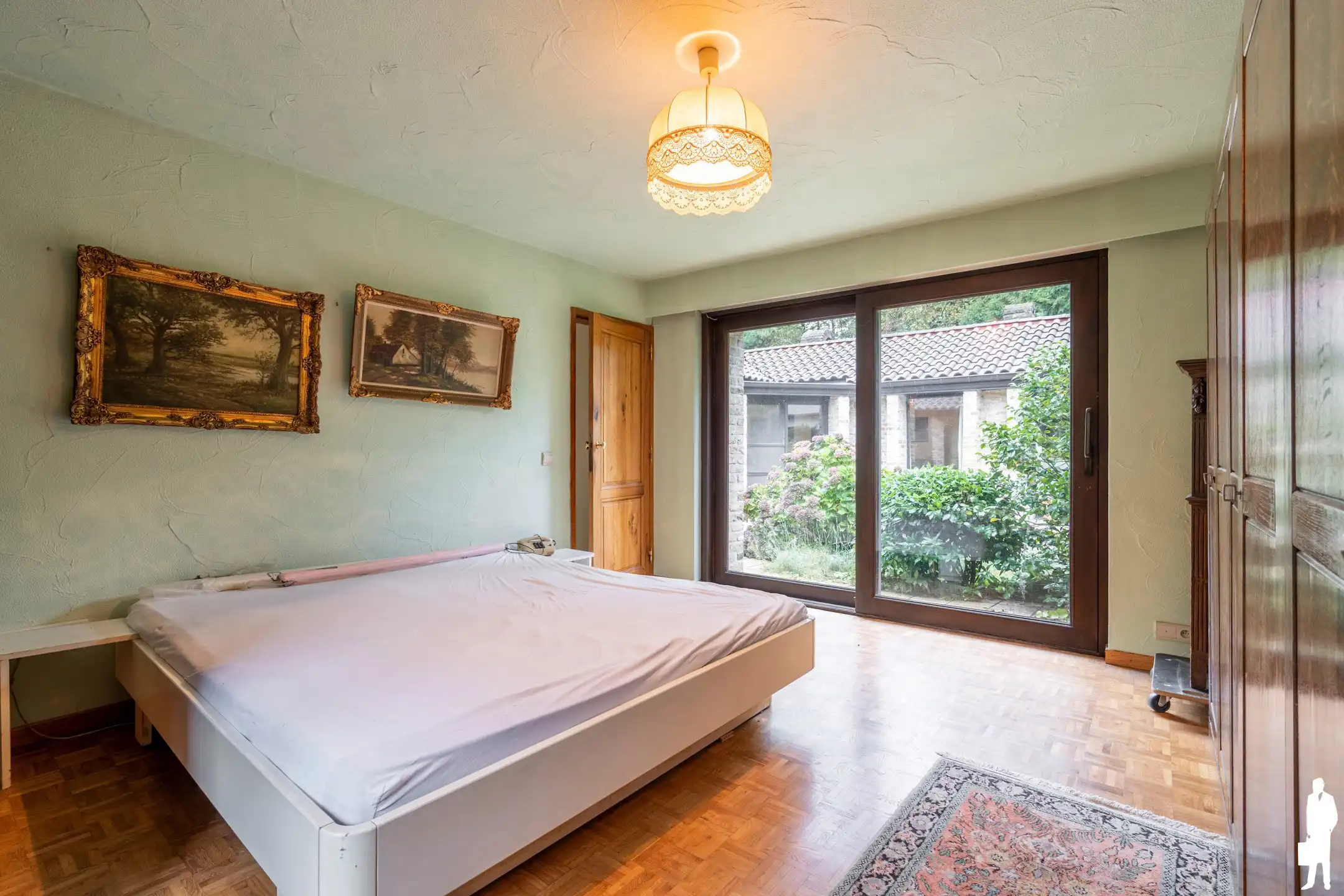 Gelijkvloerse villa met 4 slpk op toplocatie foto 12