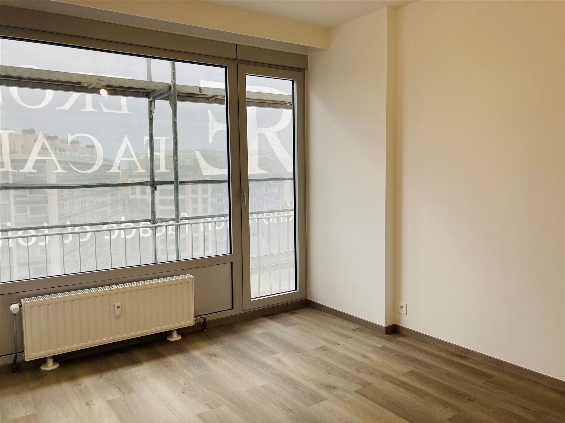 Mooi en lichtrijk gerenoveerde 2 SK appartement op de 9de verdiep - EU Wijk  foto 30