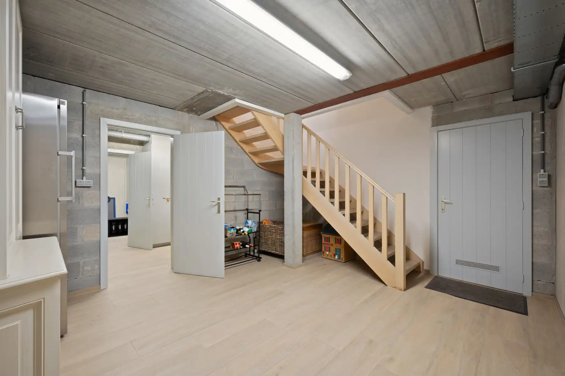 Prachtige villa in tijdloze architectuur te SCHRIEK foto 28