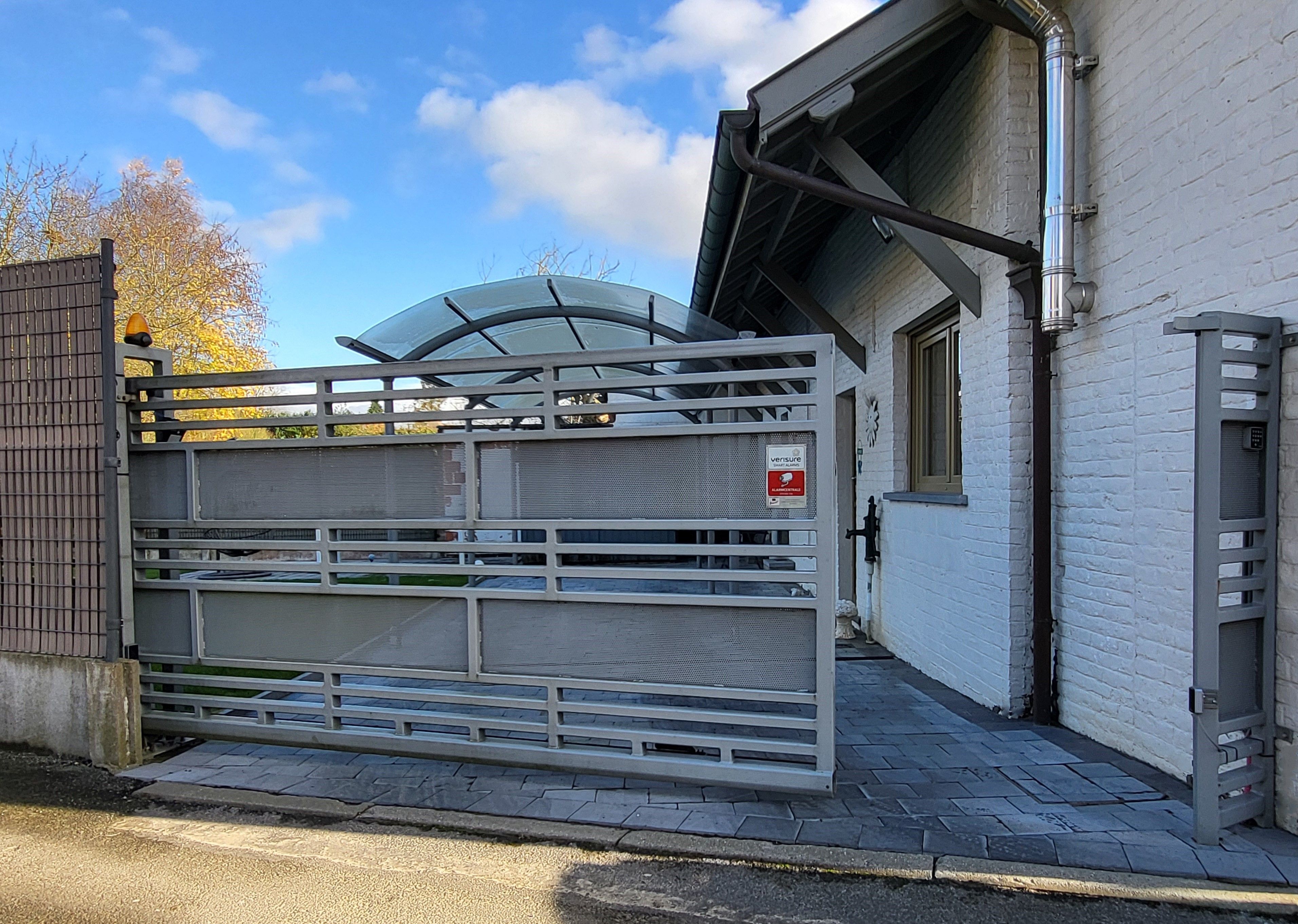 Charmant gerenoveerde hoeve op 342m² met zonnige tuin, carport en terras. foto 6