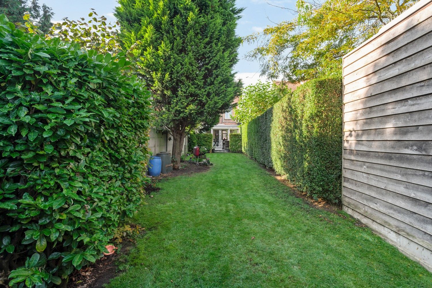 Prachtig gerenoveerde herenwoning met 3 slaapkamers en een gezellige tuin in Schoten! foto 29