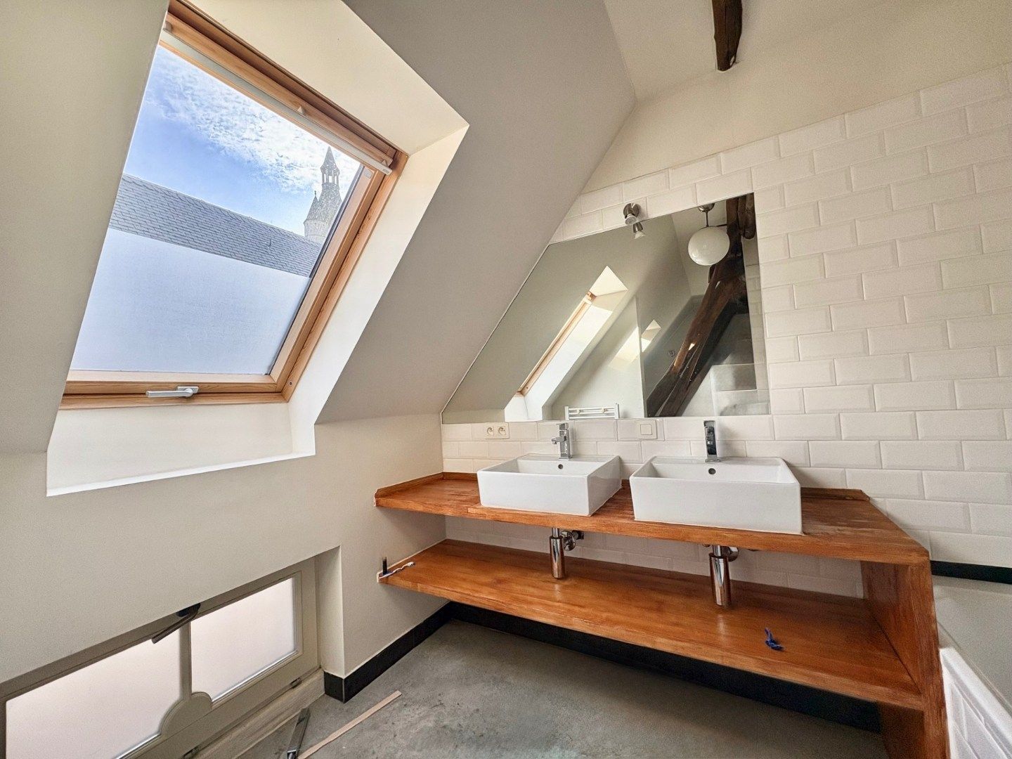 Stijlvol 3-slaapkamer duplexappartement met zonnig terras foto 8