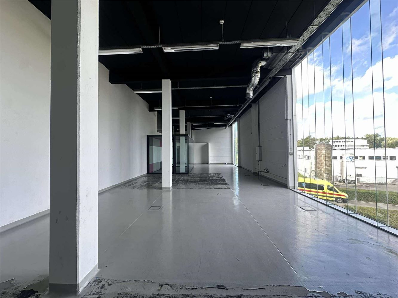 UNIEKE KANTOREN MET PARKING EN VERSCHILLENDE OPPERVLAKTES foto 42