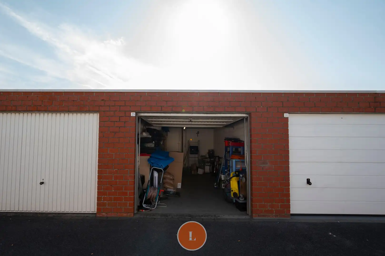 Instapklare woning met garage in Menen foto 14