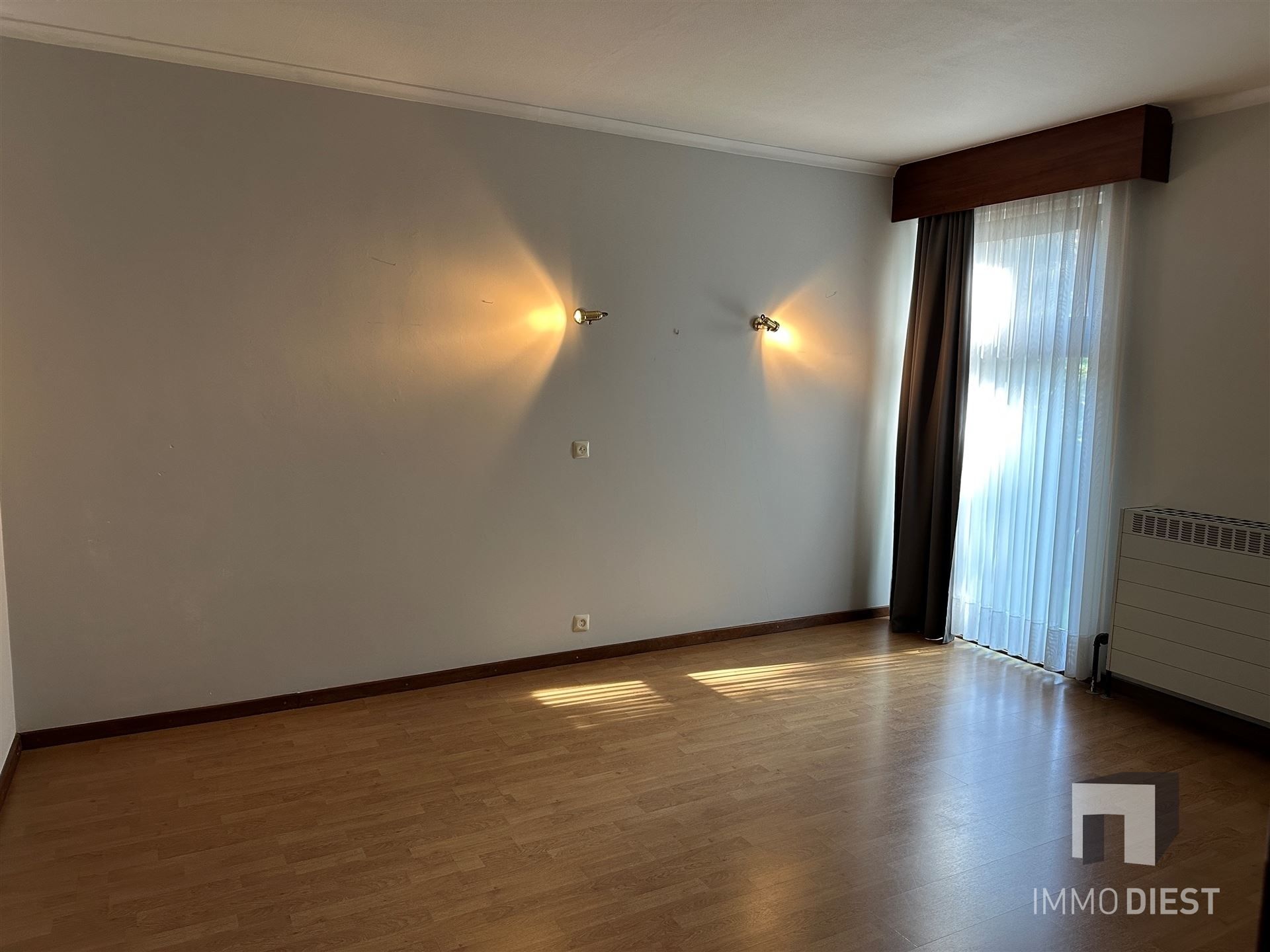Knappe woning met 4 tot 5 slaapkamers foto 12