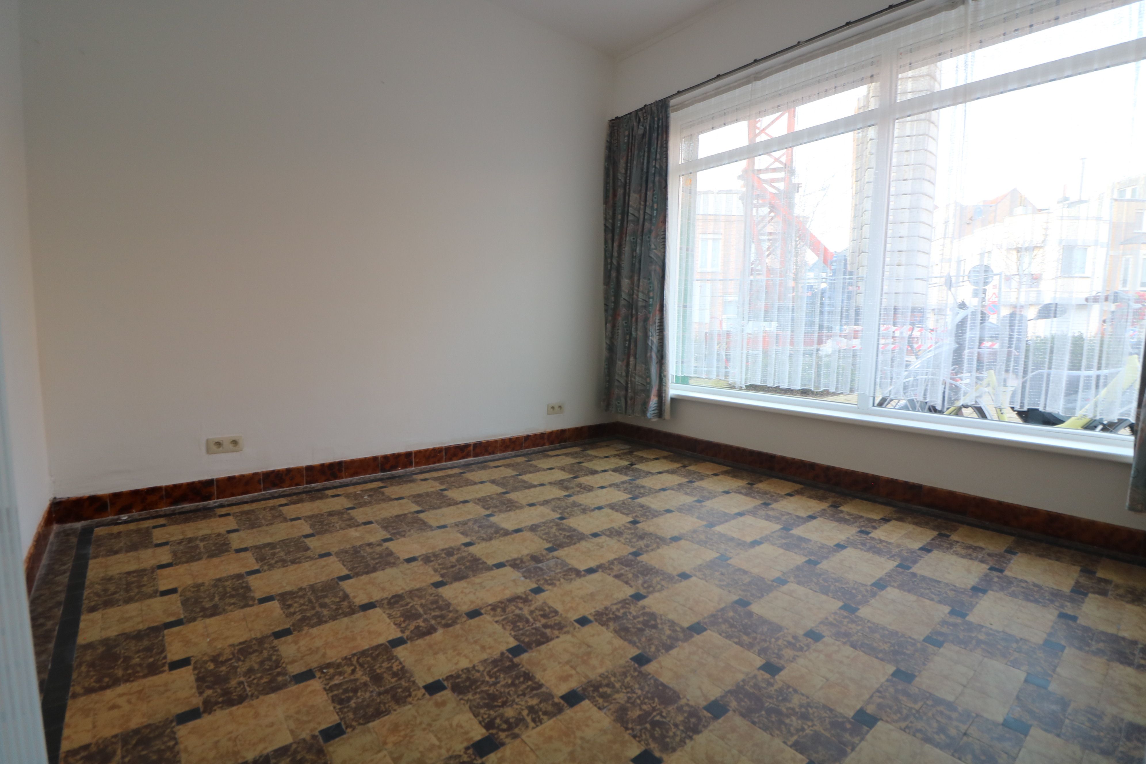 Gerenoveerd 1-slaapkamerappartement gelegen aan een leuk pleintje vlakbij jachthaven en Grote Markt. foto 6