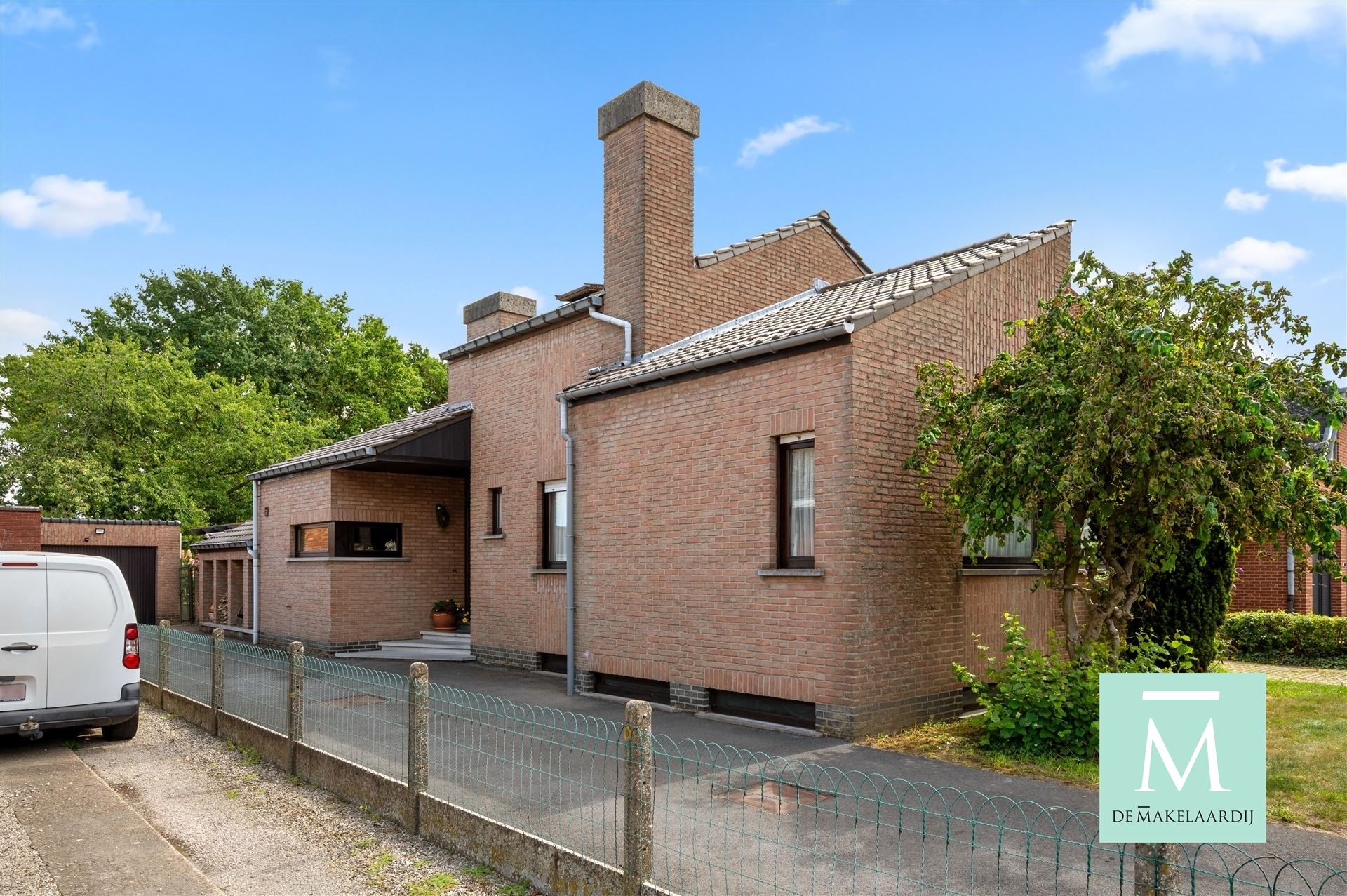 Uitstekend gelegen woning met 3 slaapkamers en garage foto 25