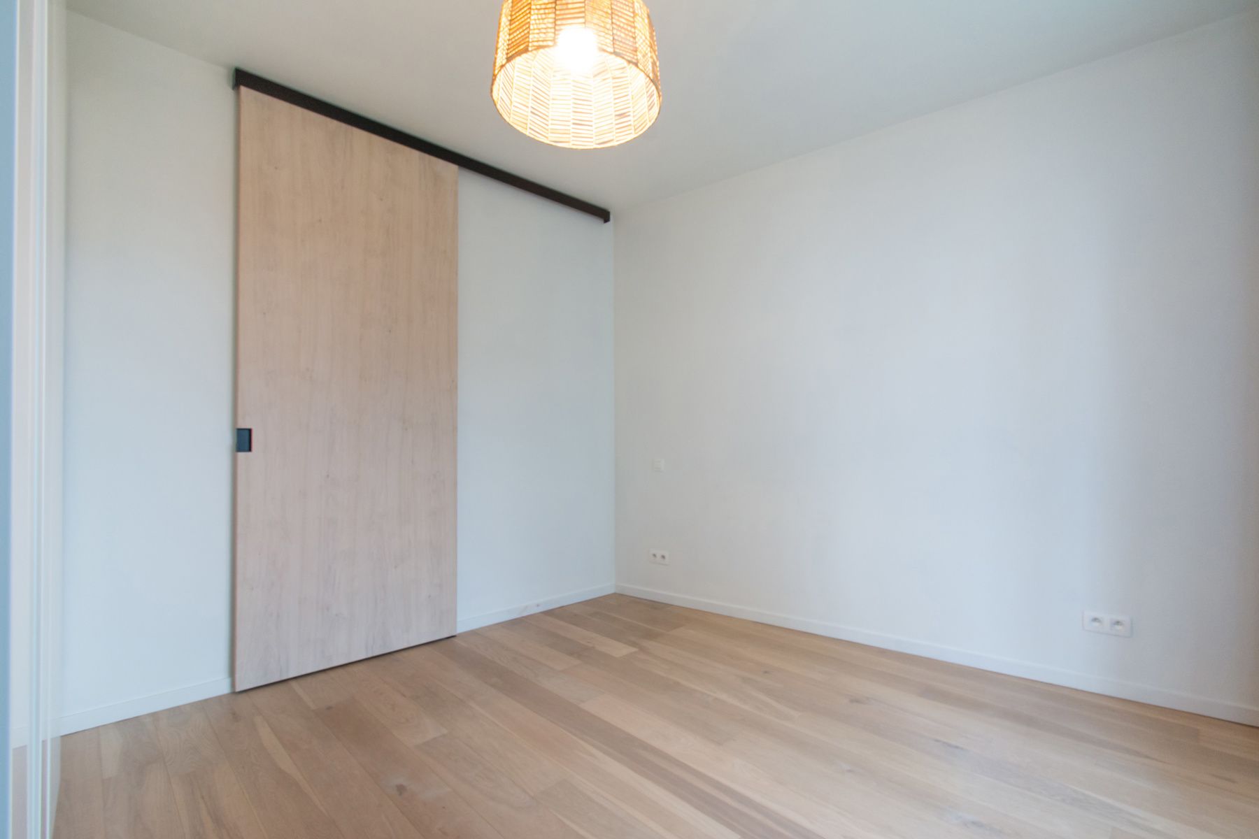 Lichtrijk 1 slpk app. met groot terras foto 13