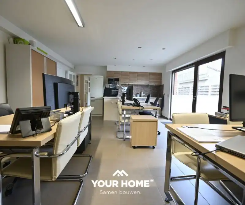 Te koop: Handelsruimte met 2 appartementen in Beveren-Leie (Waregem). foto 8