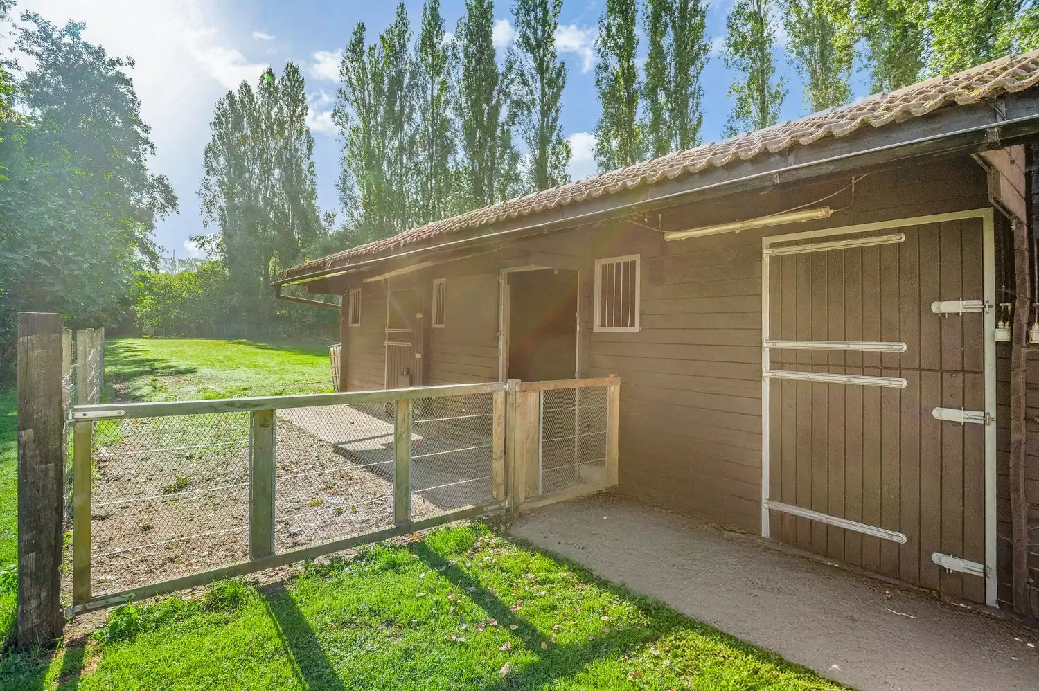 Charmante hoeve in een oase van groen foto 25