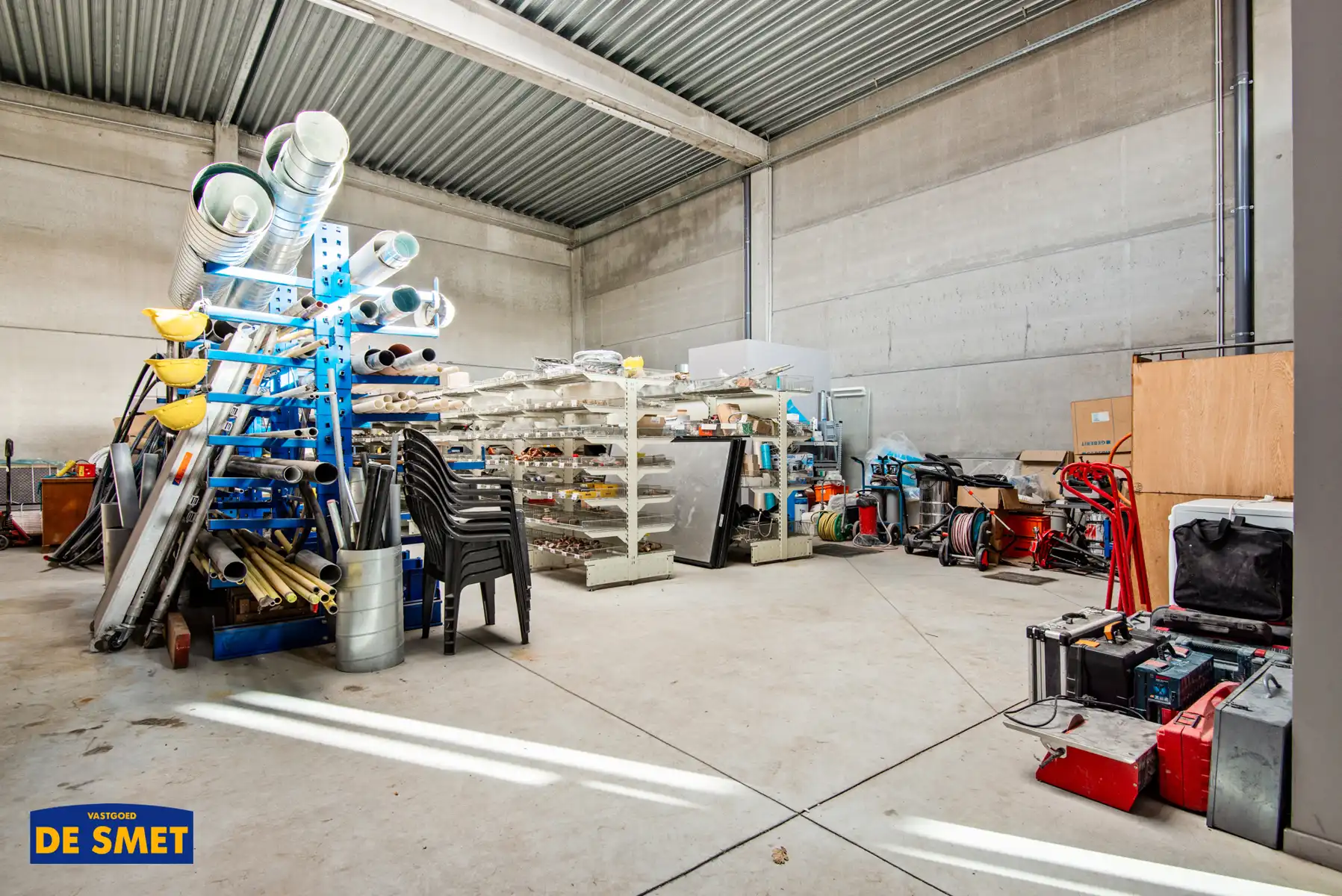 Magazijn met optie tot open bureelruimte op 1ste verdieping foto 7