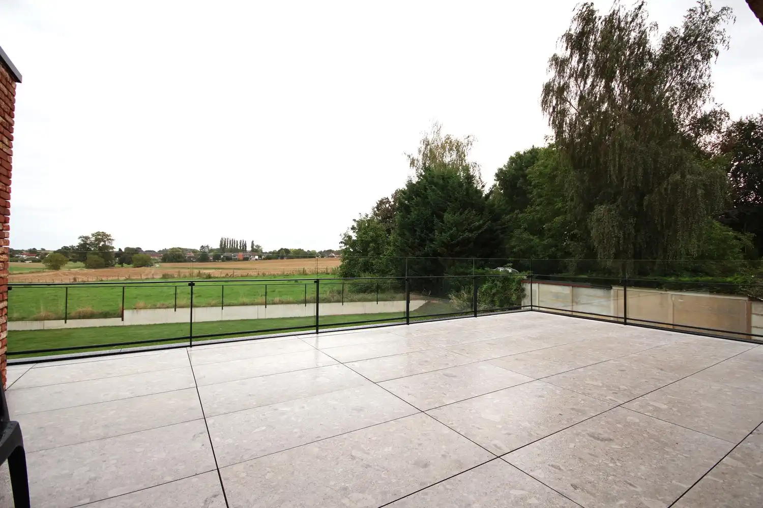 Ruim duplexappartement met prachtig uitzicht in Gingelom foto 29