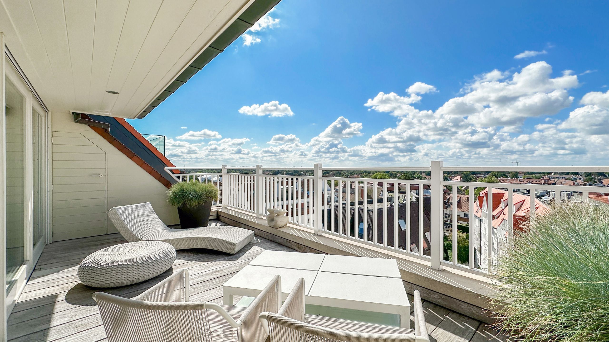 Verbluffende PENTHOUSE, met een schitterend Zuidgericht terras  foto 2