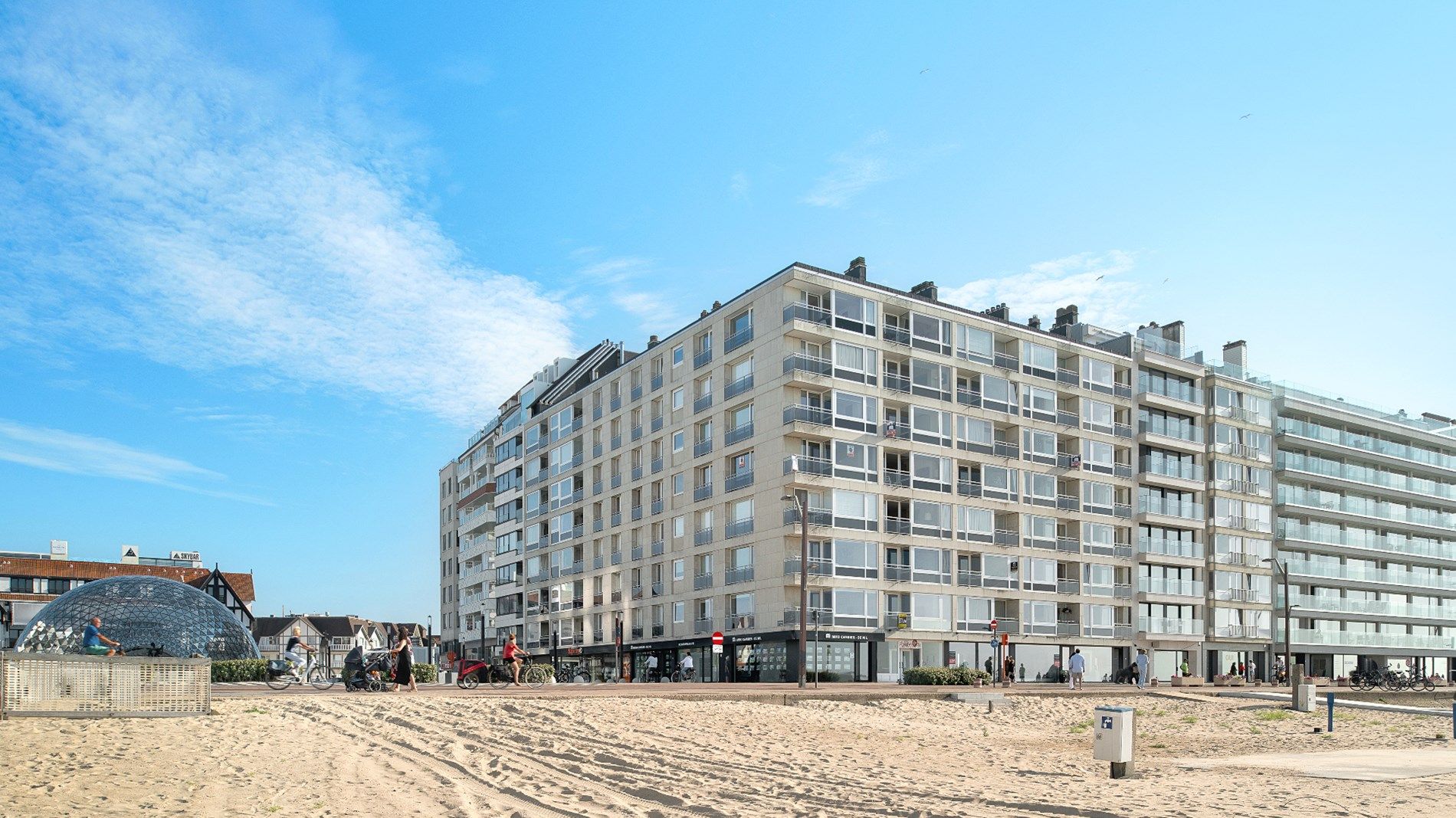 Prachtig gerenoveerd appartement met breed frontaal zeezicht, vlakbij het Albertplein foto 24