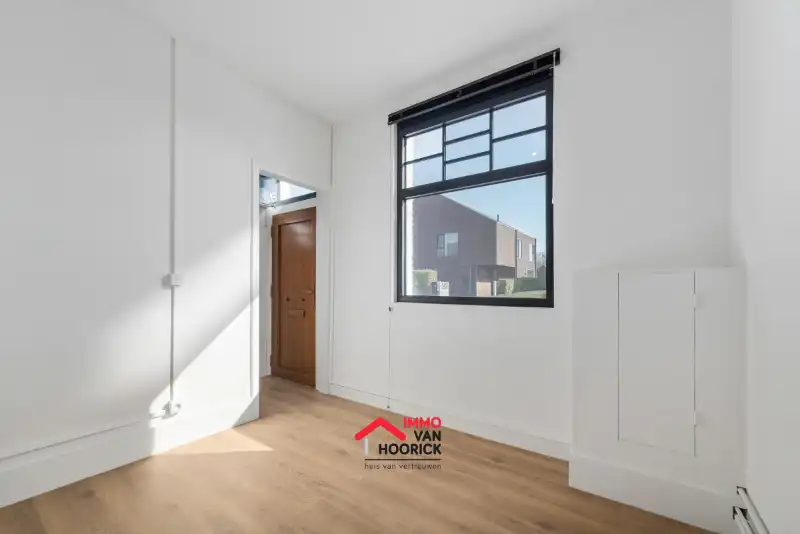 Prachtige gerenoveerde rijwoning! foto 10