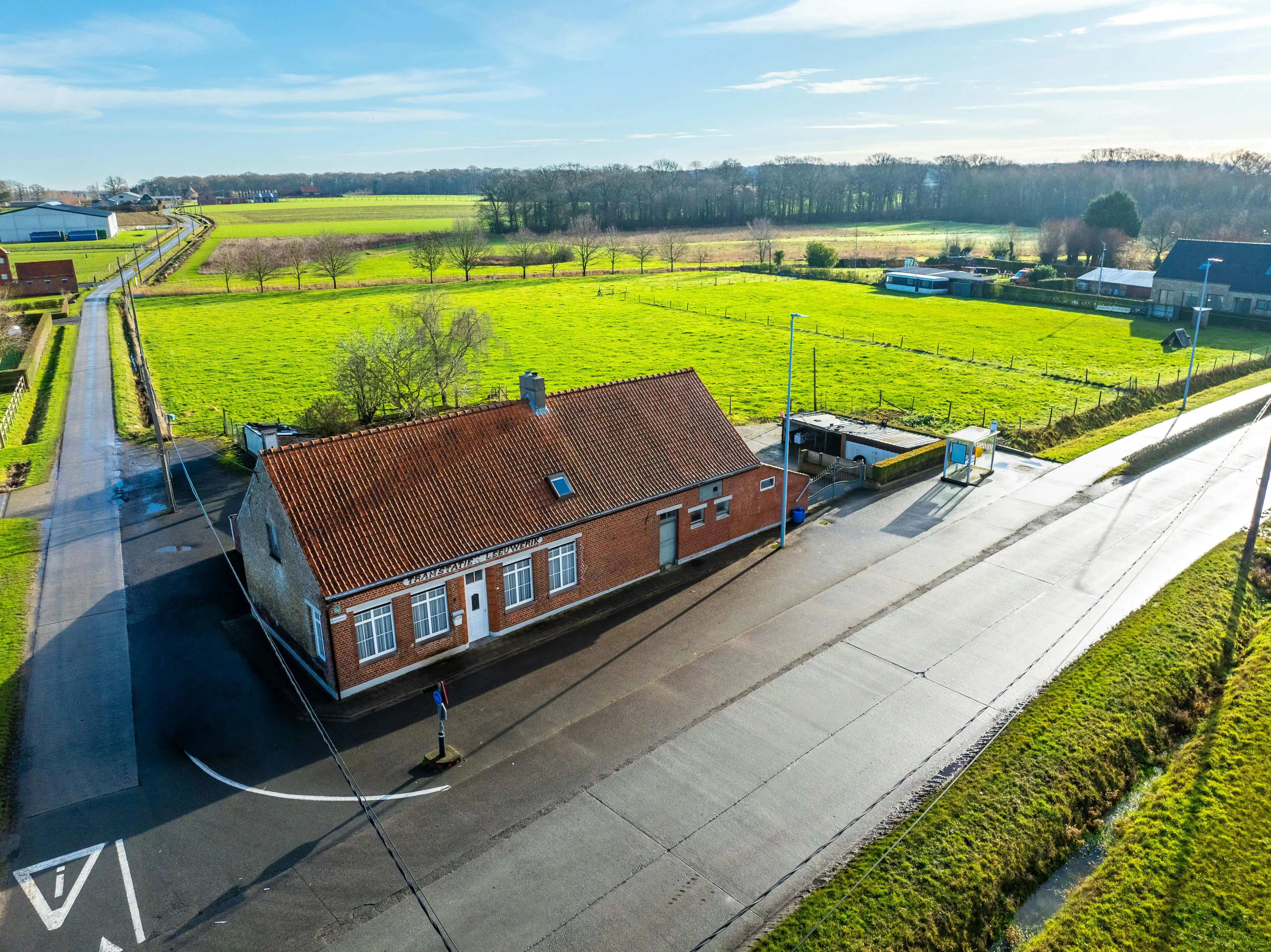 Alleenstaand huis met weide te koop op 12.055 m² foto 7